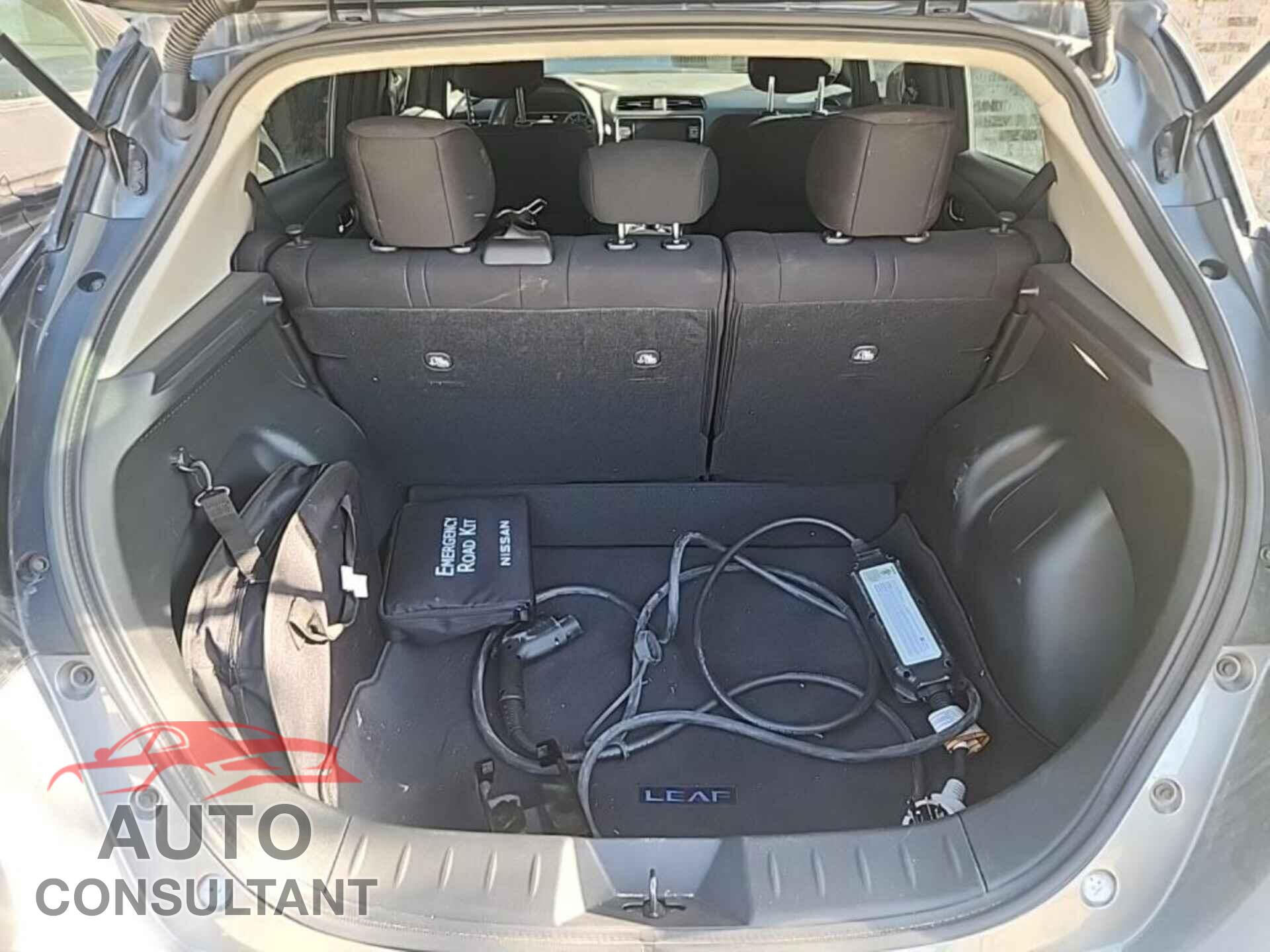 NISSAN LEAF 2023 - 1N4AZ1BV7PC555065