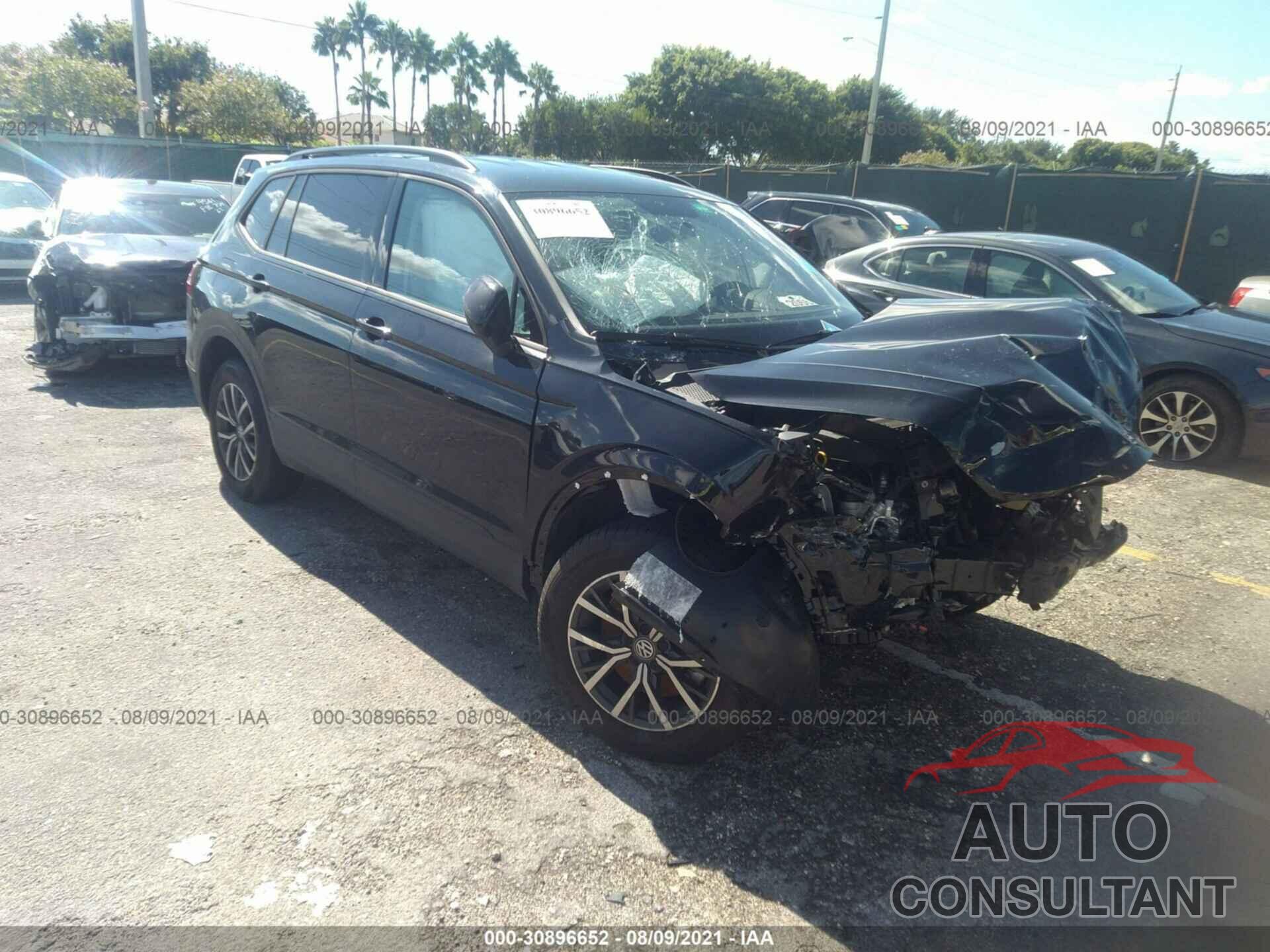 VOLKSWAGEN TIGUAN 2021 - 3VV1B7AX1MM110756