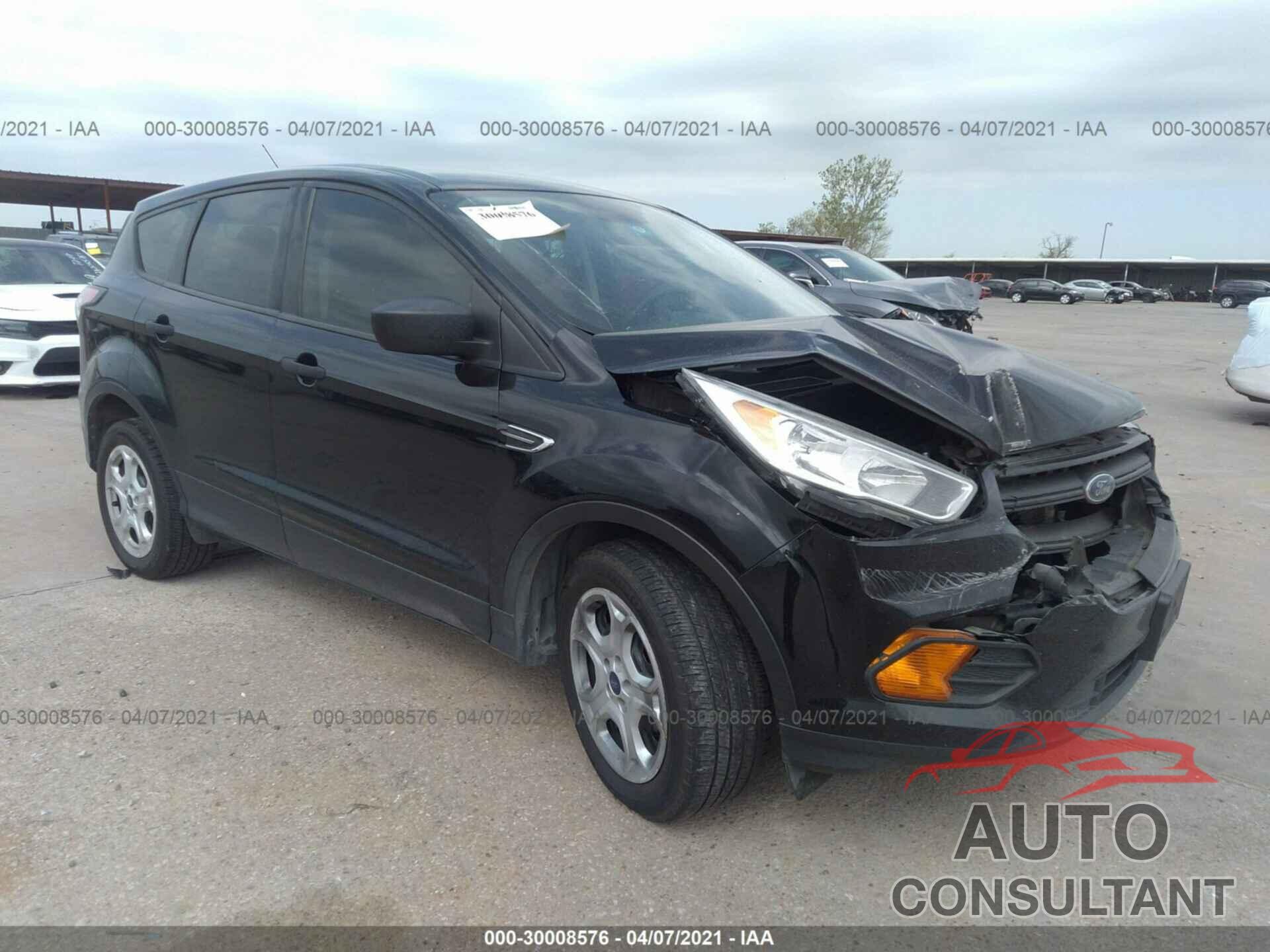 FORD ESCAPE 2017 - 1FMCU0F70HUA22764
