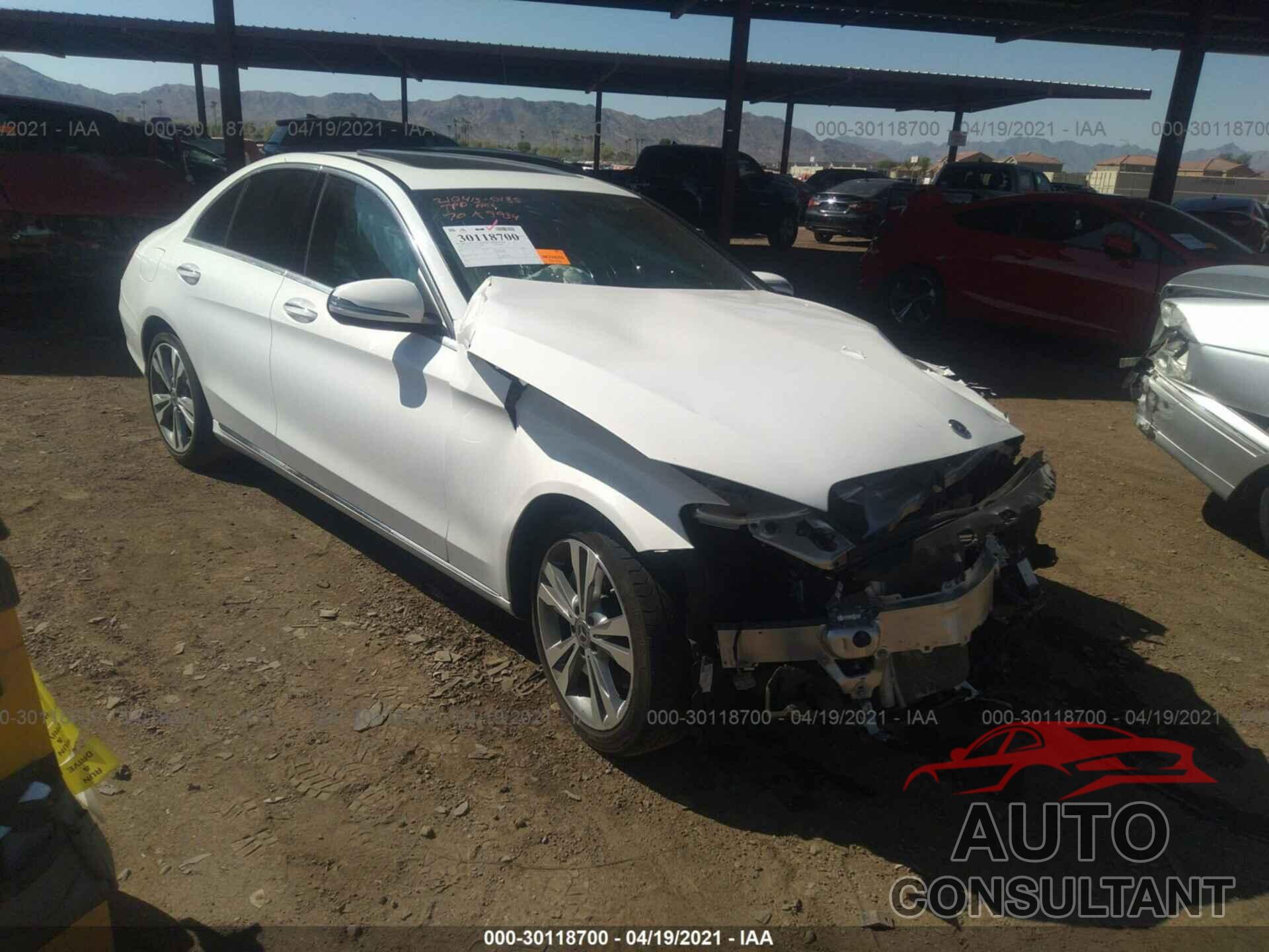 MERCEDES-BENZ C-CLASS 2018 - 55SWF4JB1JU269934