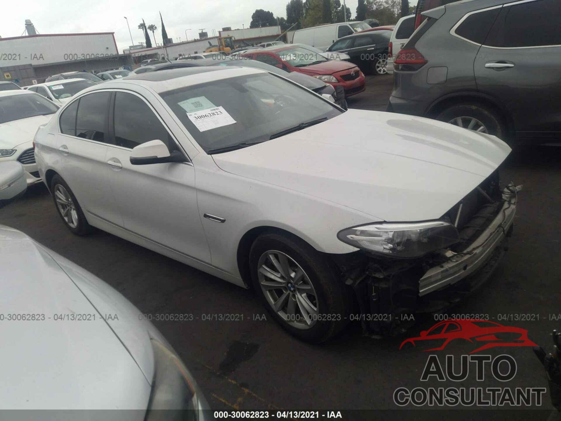 BMW 5 SERIES 2016 - WBA5A5C59GD525999