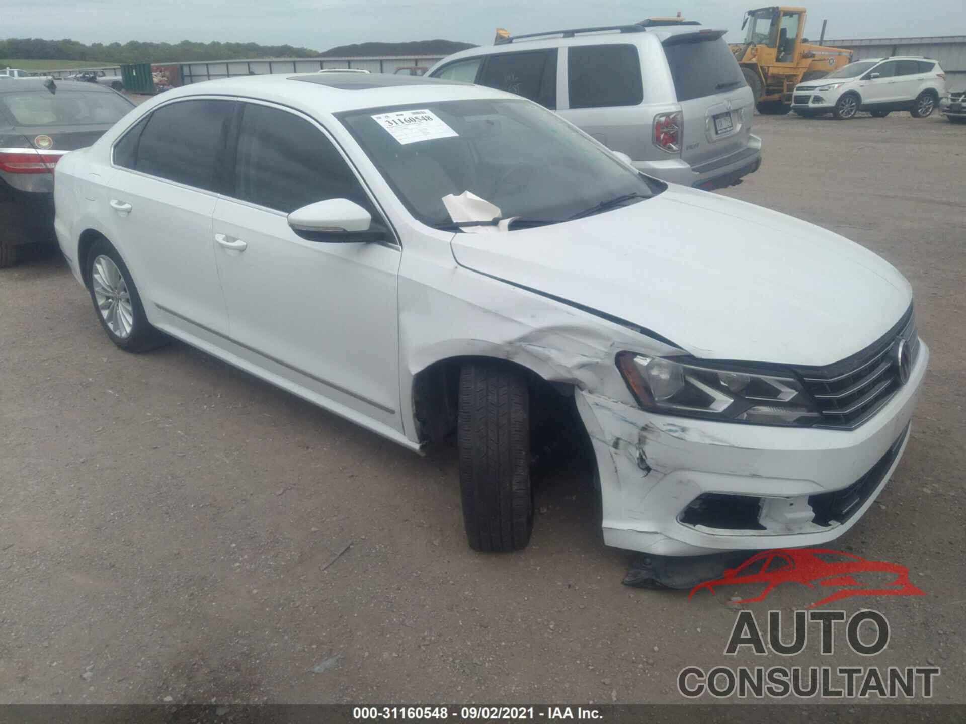VOLKSWAGEN PASSAT 2017 - 1VWBT7A39HC004864