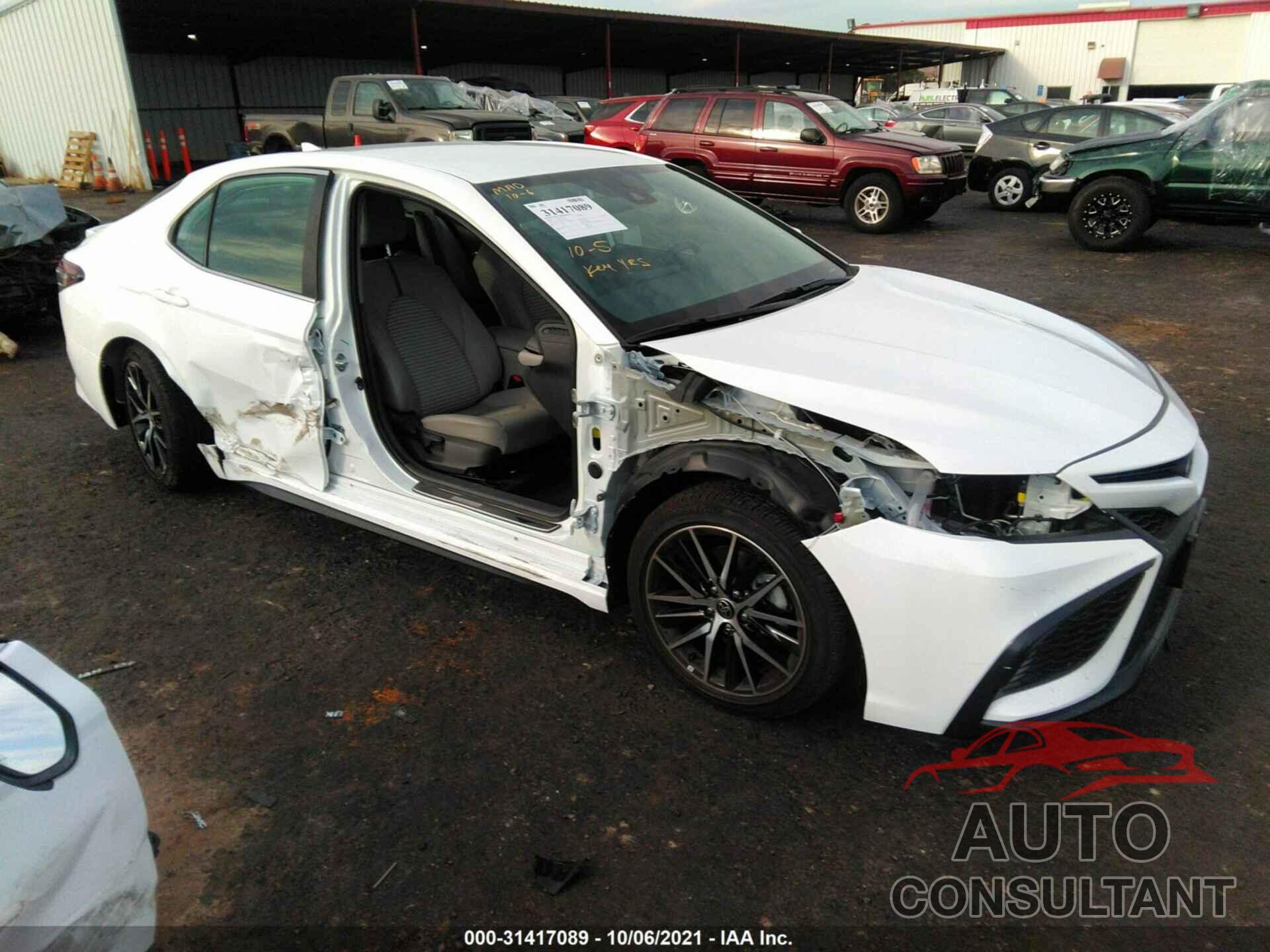 TOYOTA CAMRY 2021 - 4T1G11AK3MU554404