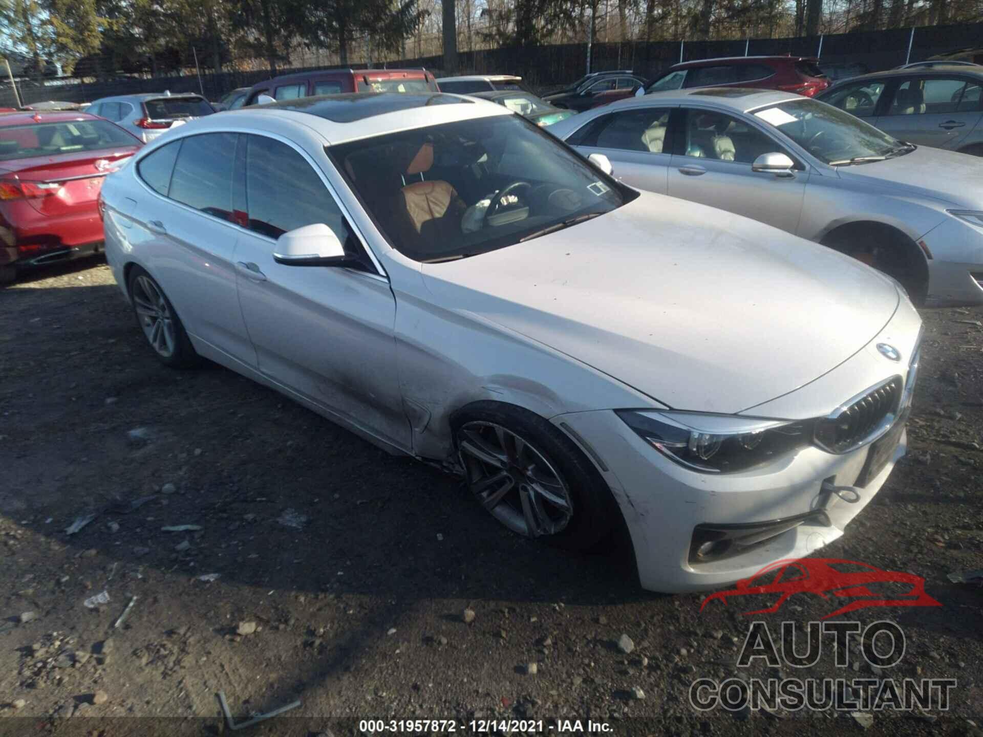 BMW 3 SERIES 2018 - WBA8Z9C56JB219665