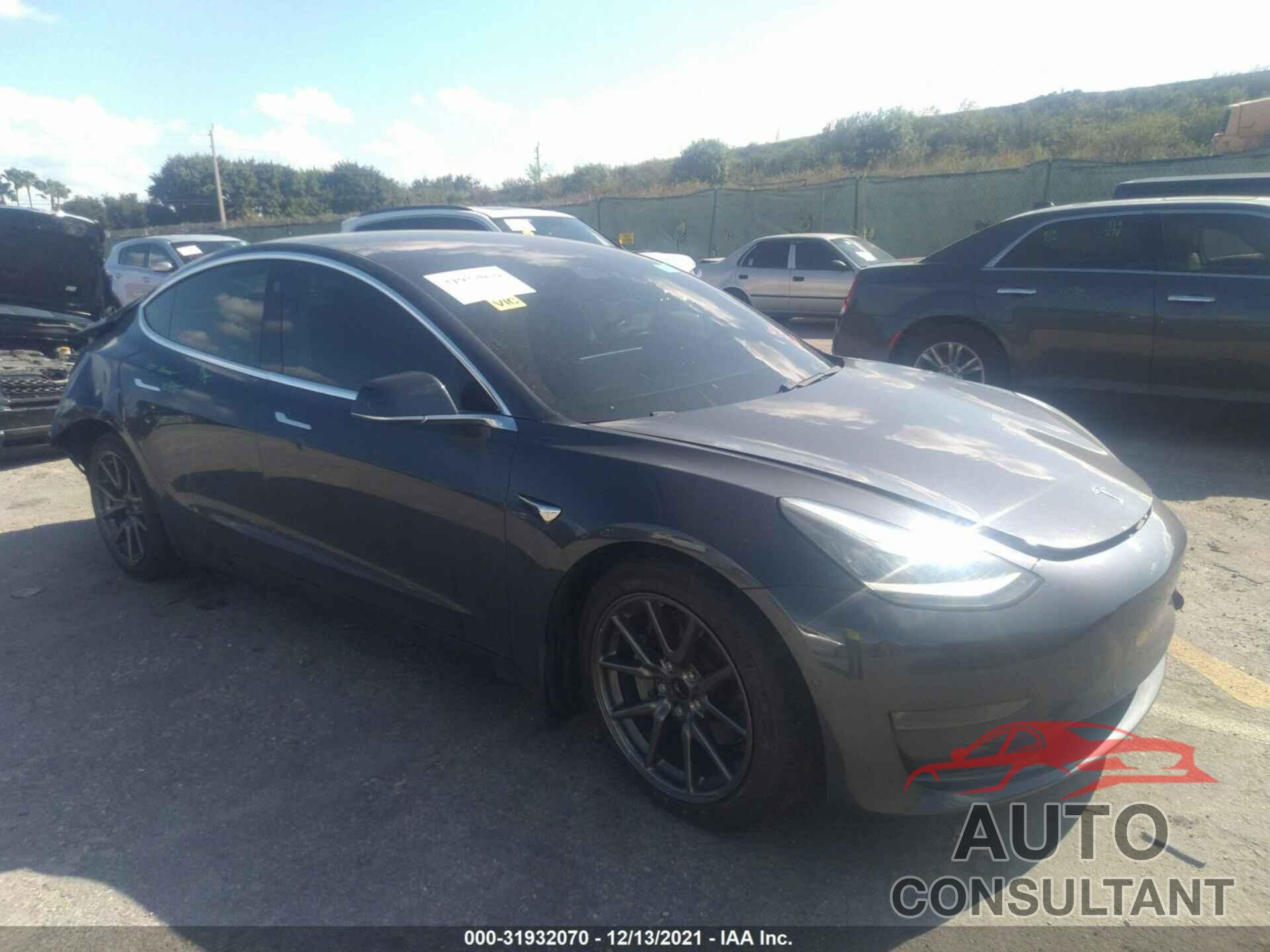 TESLA MODEL 3 2018 - 5YJ3E1EA1JF123735