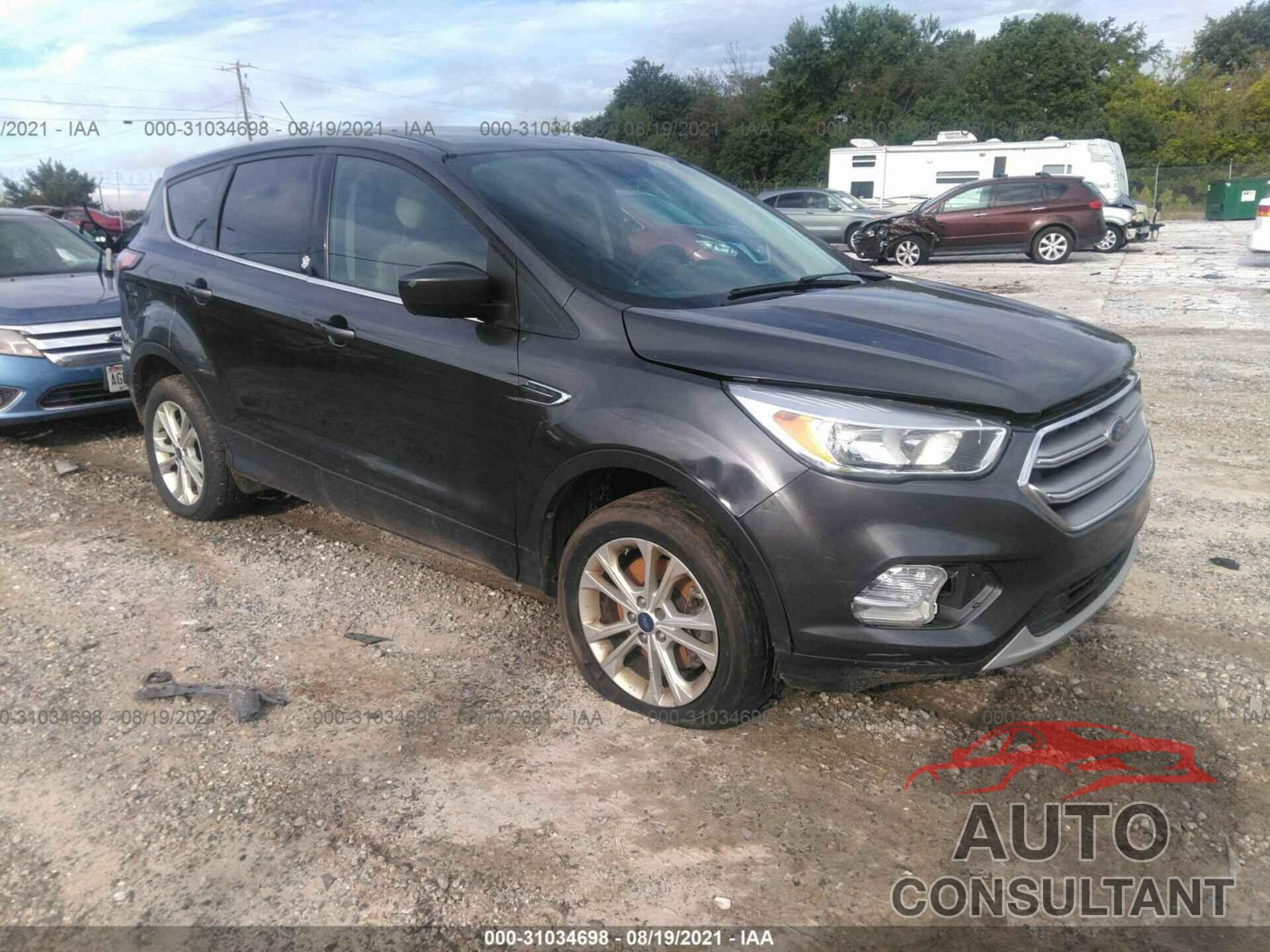 FORD ESCAPE 2017 - 1FMCU9GD7HUA69136