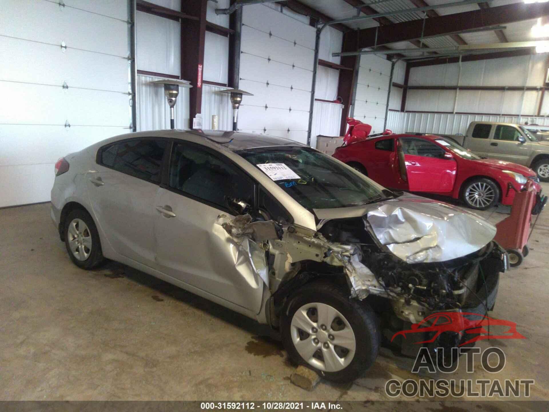KIA FORTE 2018 - 3KPFK4A72JE181277