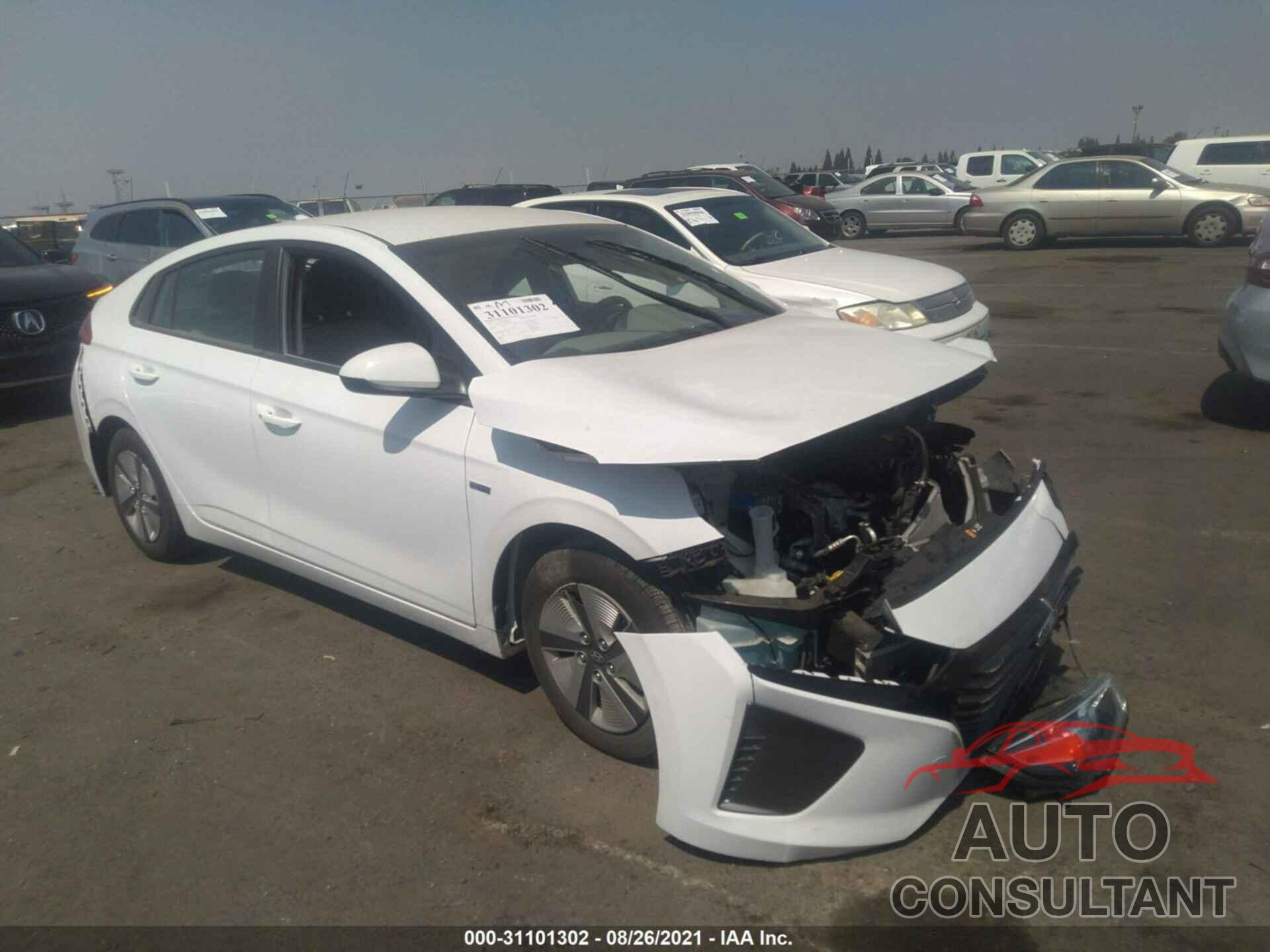 HYUNDAI IONIQ HYBRID 2018 - KMHC65LC3JU064215