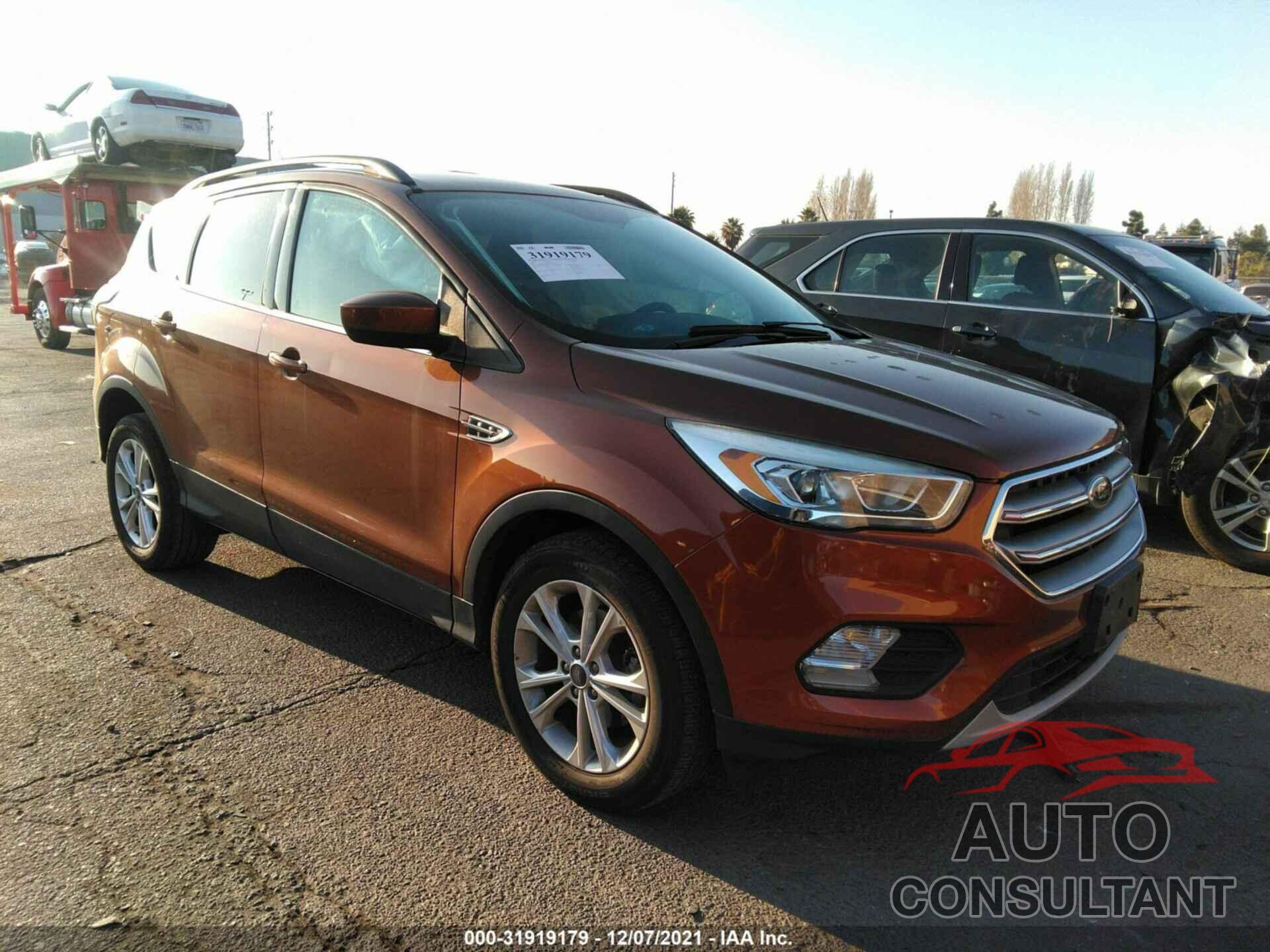 FORD ESCAPE 2017 - 1FMCU0GD4HUA39331