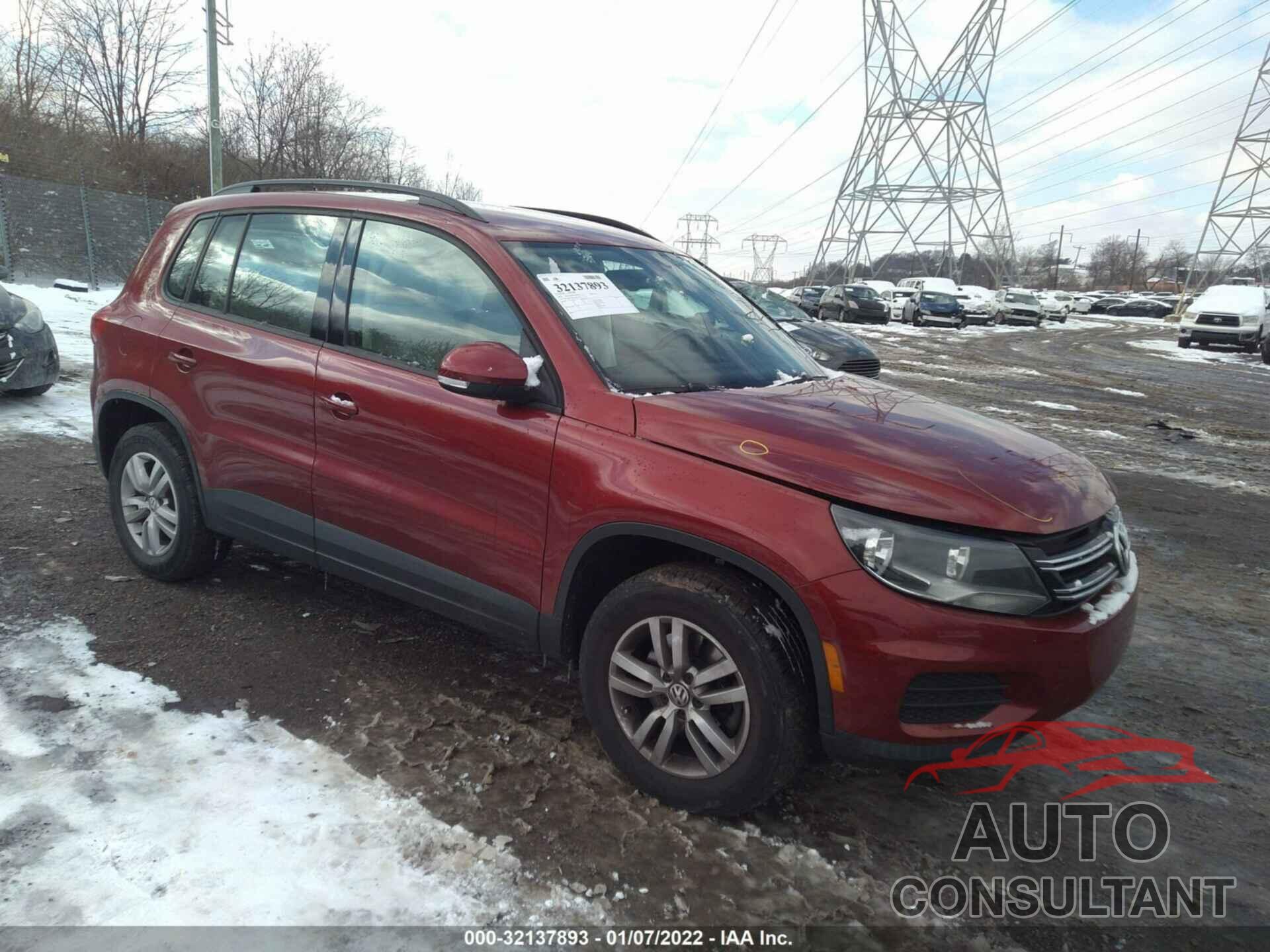 VOLKSWAGEN TIGUAN 2016 - WVGBV7AX1GW014118