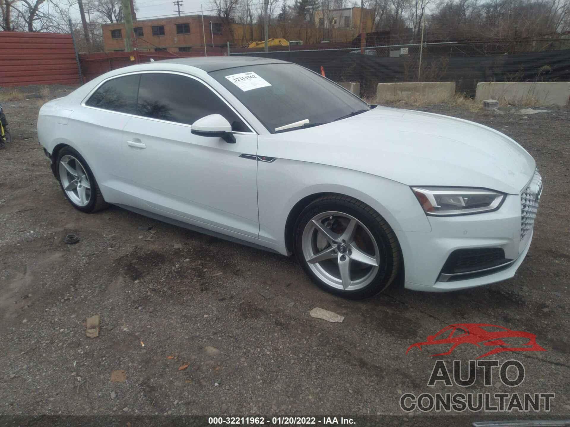 AUDI A5 COUPE 2018 - WAUTNAF58JA004622
