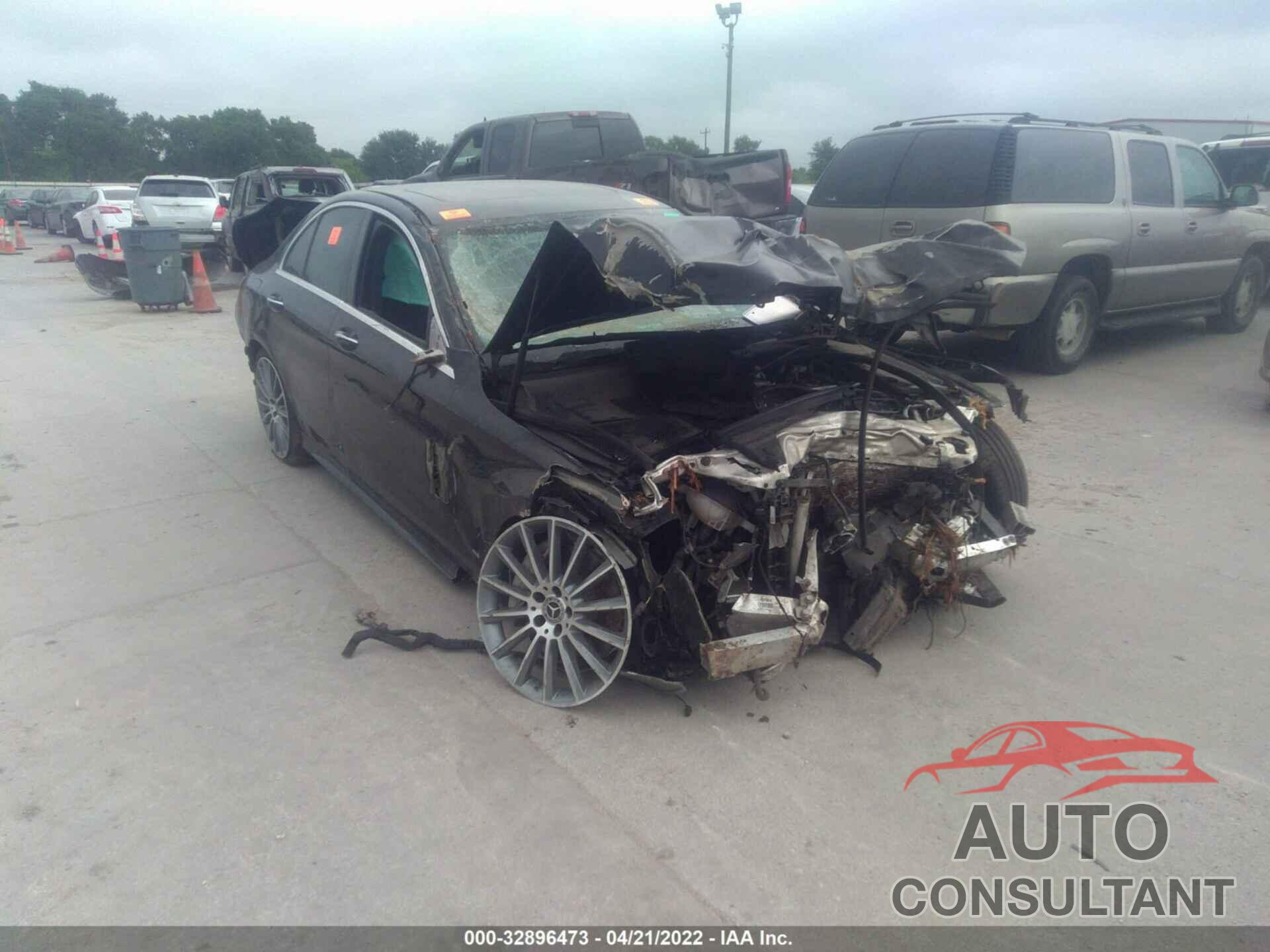 MERCEDES-BENZ C-CLASS 2018 - 55SWF4JB1JU279525