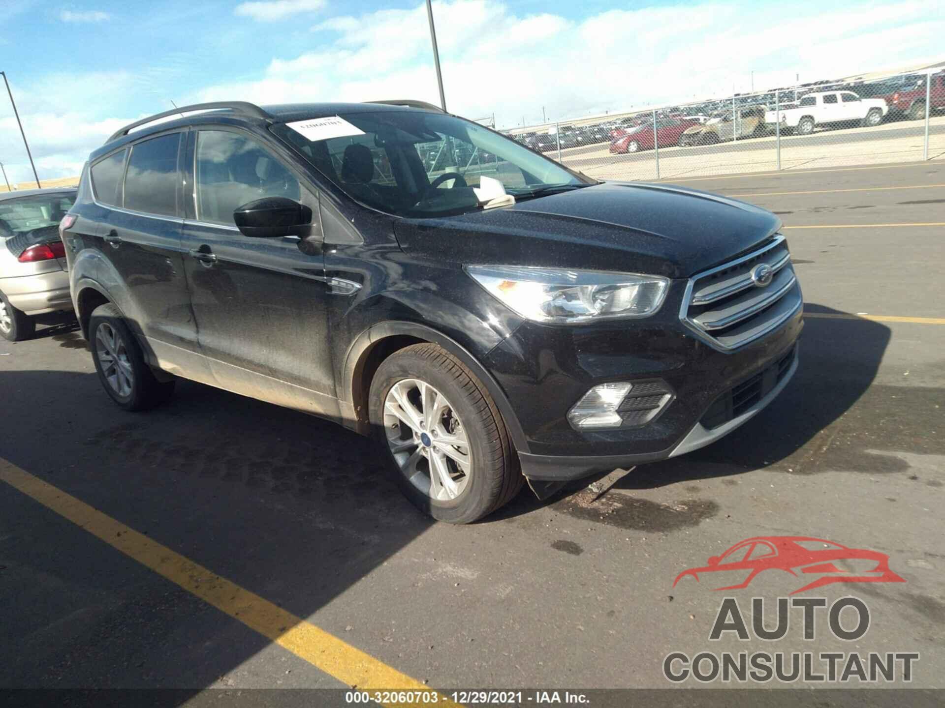 FORD ESCAPE 2018 - 1FMCU9GD7JUA04941