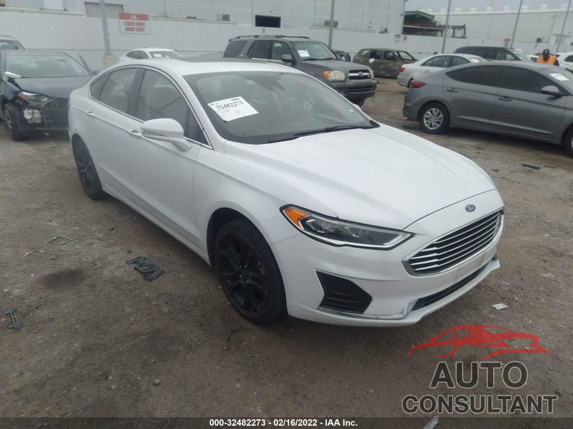 FORD FUSION 2019 - 3FA6P0CD0KR180402