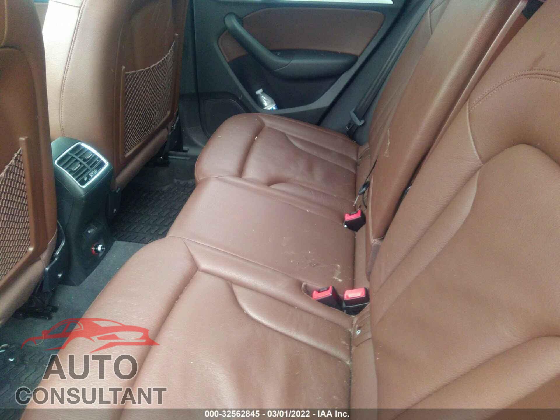 AUDI Q3 2017 - WA1ECCFS6HR009004