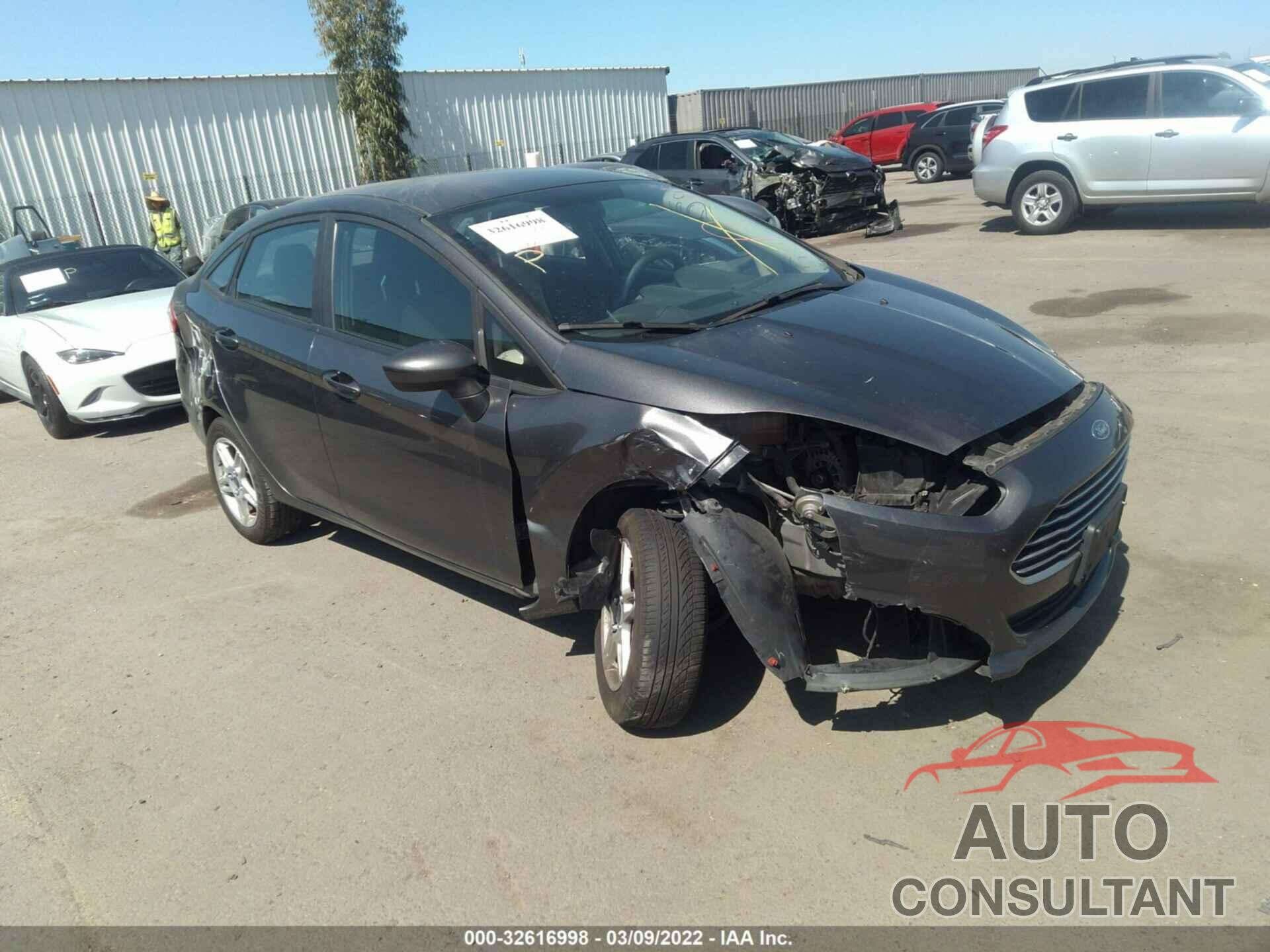 FORD FIESTA 2017 - 3FADP4BJ5HM113399