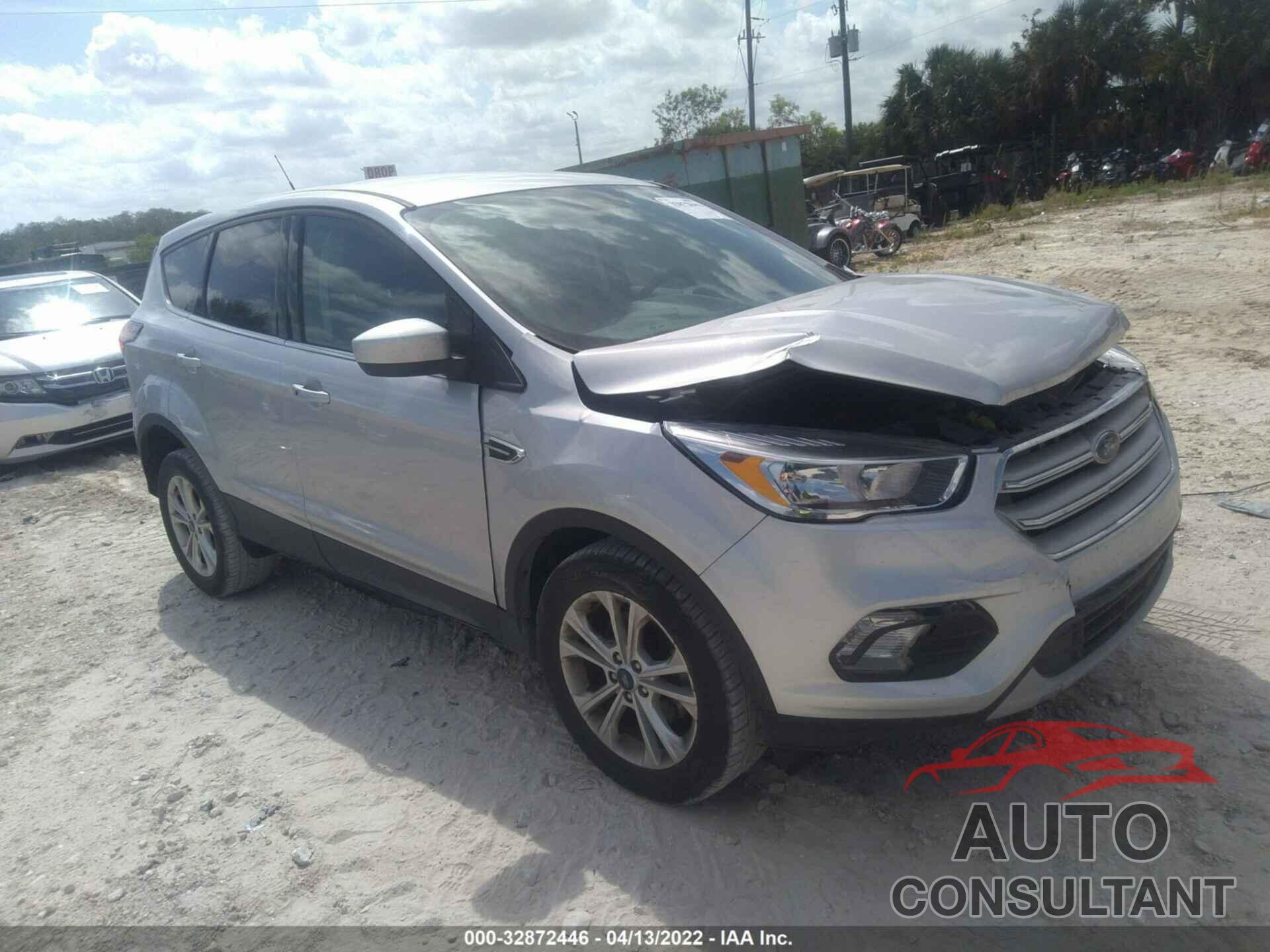 FORD ESCAPE 2019 - 1FMCU0GD4KUB13029