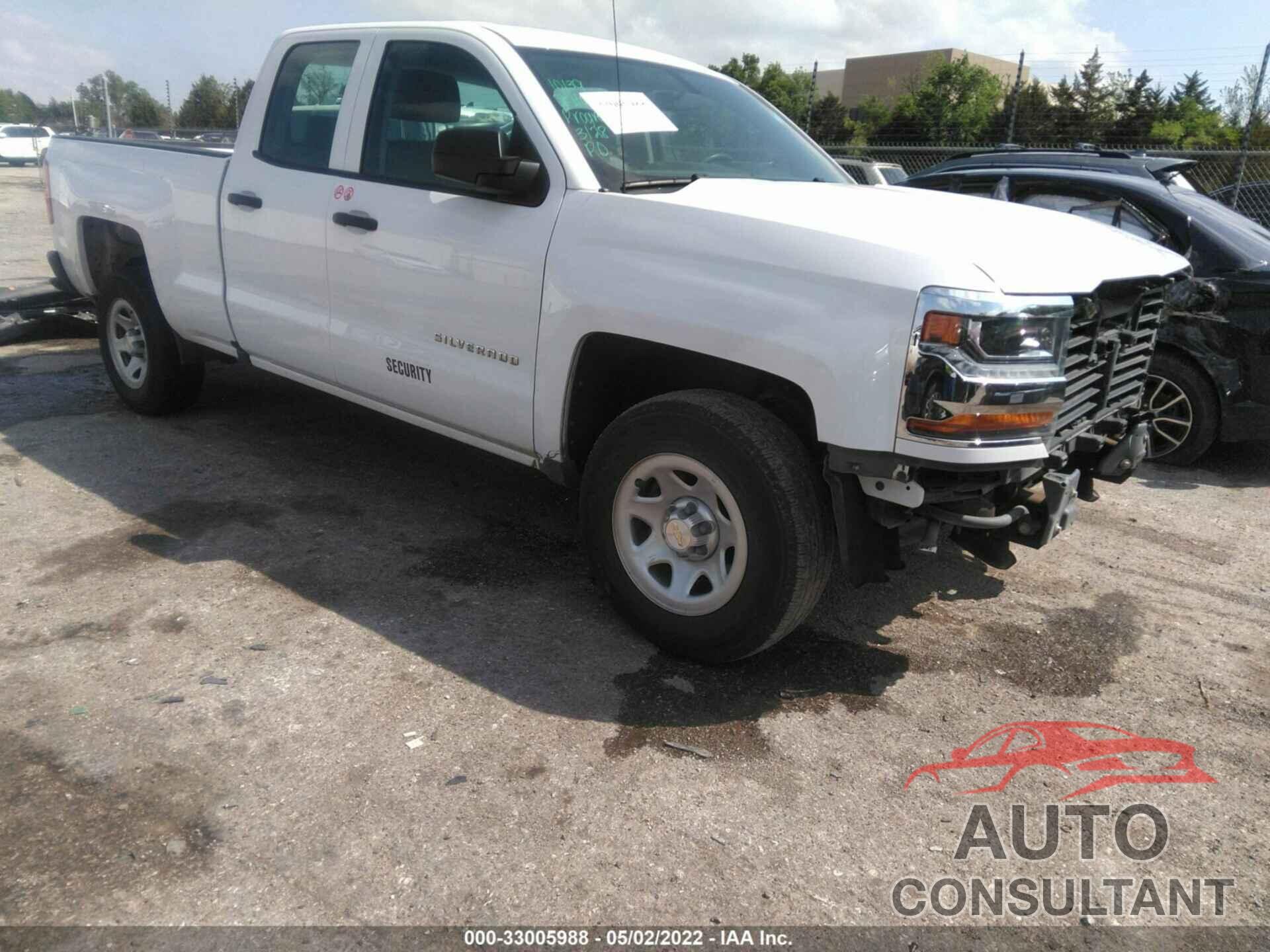 CHEVROLET SILVERADO 1500 2018 - 1GCRCNEH5JZ309020