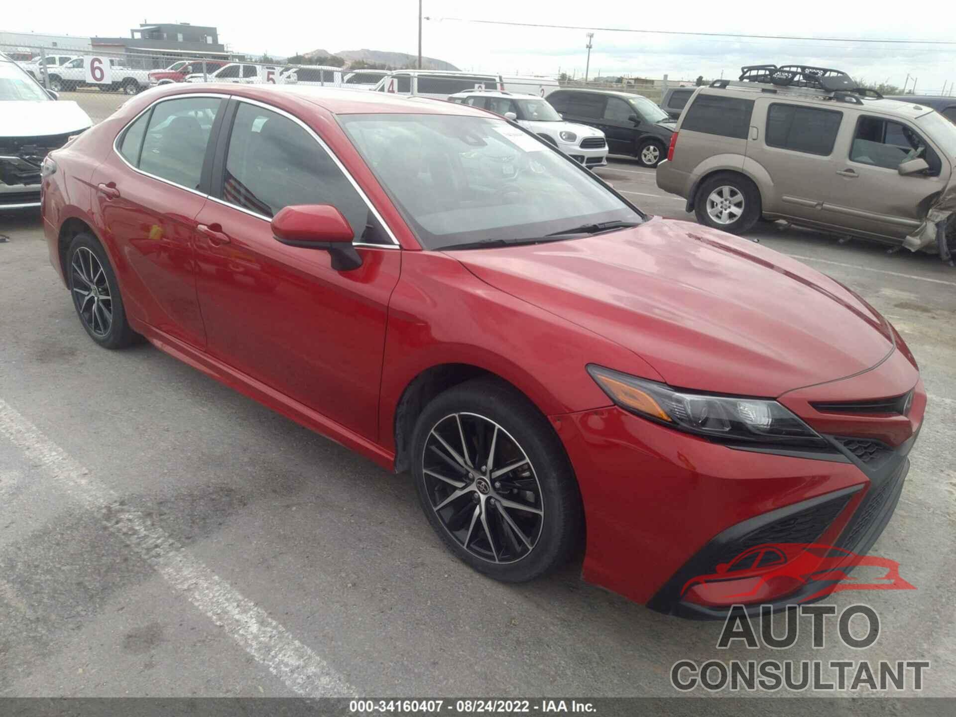 TOYOTA CAMRY 2021 - 4T1G11AK8MU438079