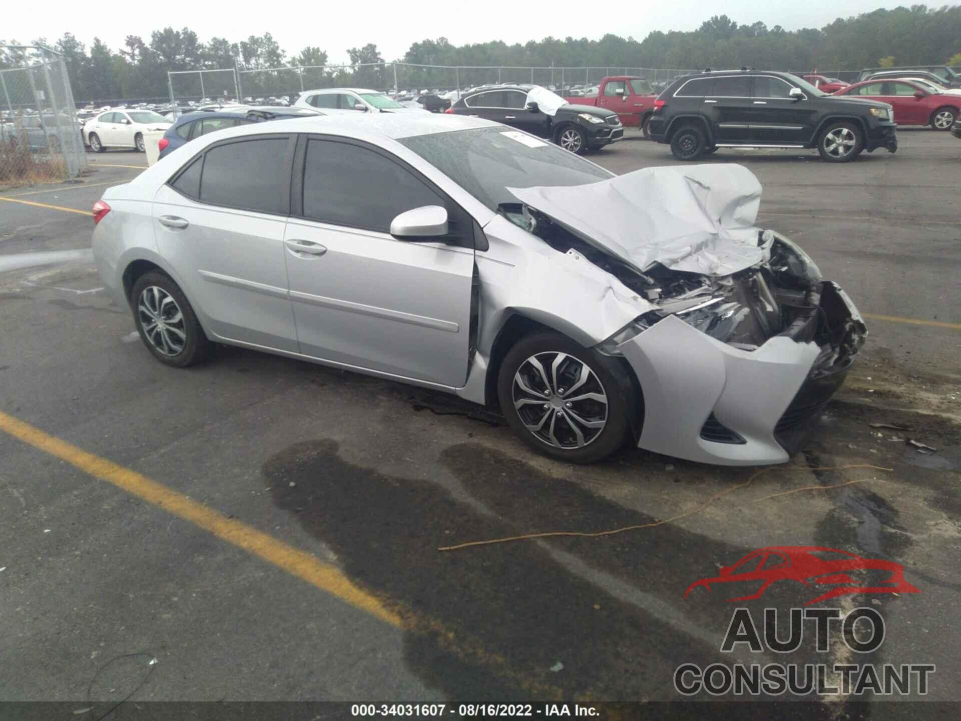 TOYOTA COROLLA 2018 - 2T1BURHE8JC031411