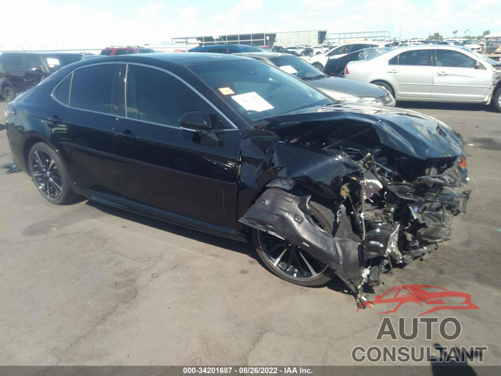 TOYOTA CAMRY 2018 - 4T1B61HK8JU096081