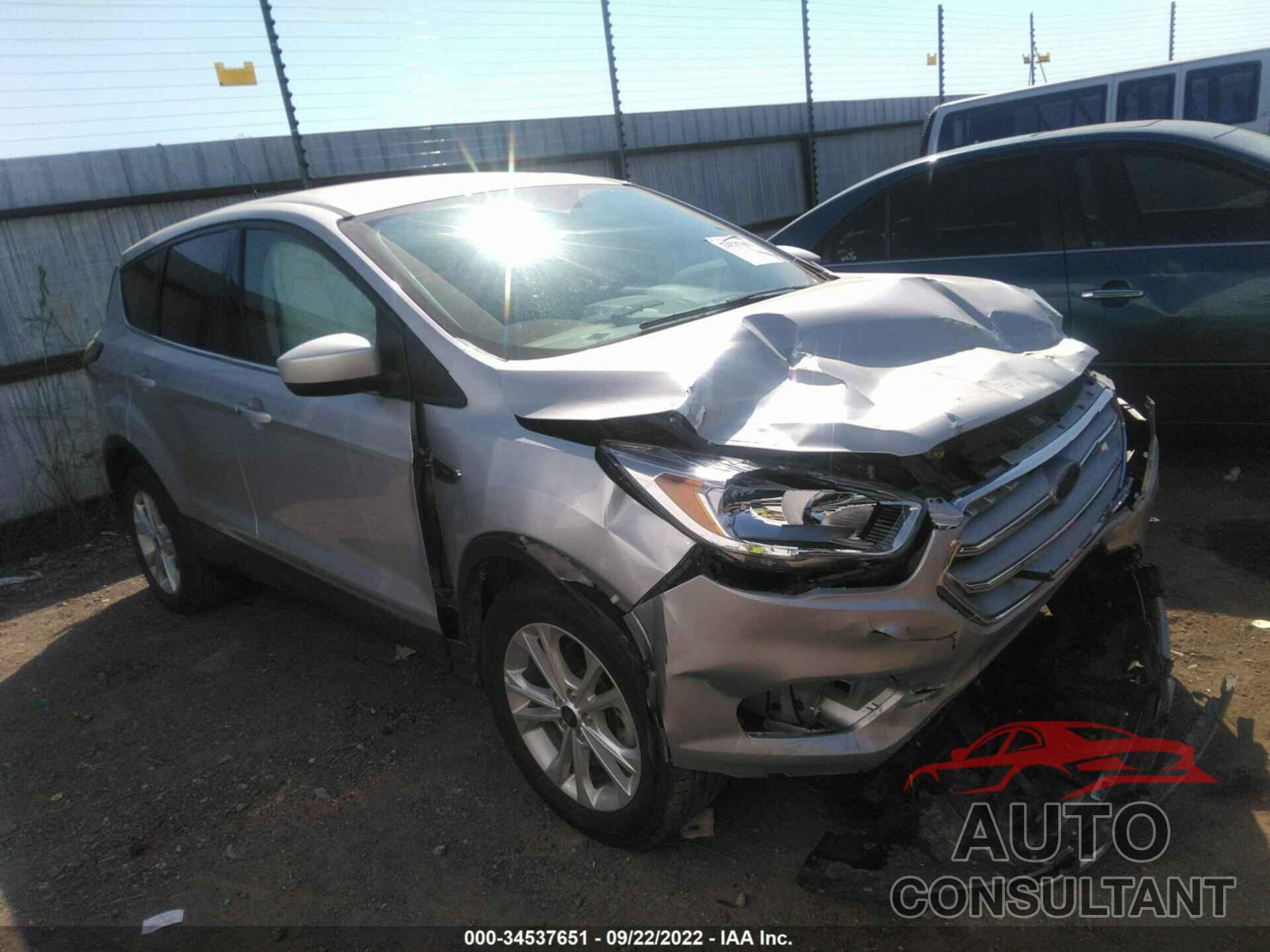 FORD ESCAPE 2019 - 1FMCU0GD9KUA01990
