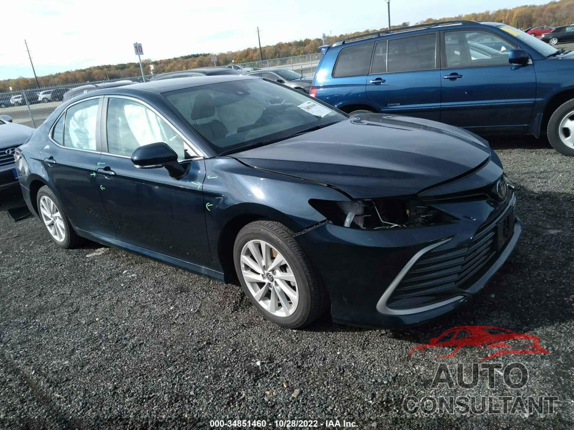 TOYOTA CAMRY 2021 - 4T1R11AK6MU513936