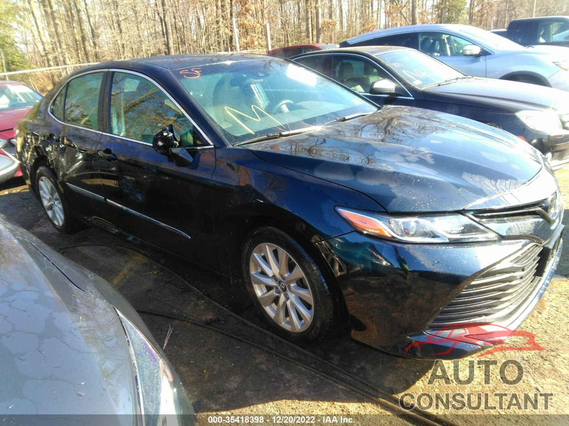 TOYOTA CAMRY 2018 - 4T1B11HK9JU622393