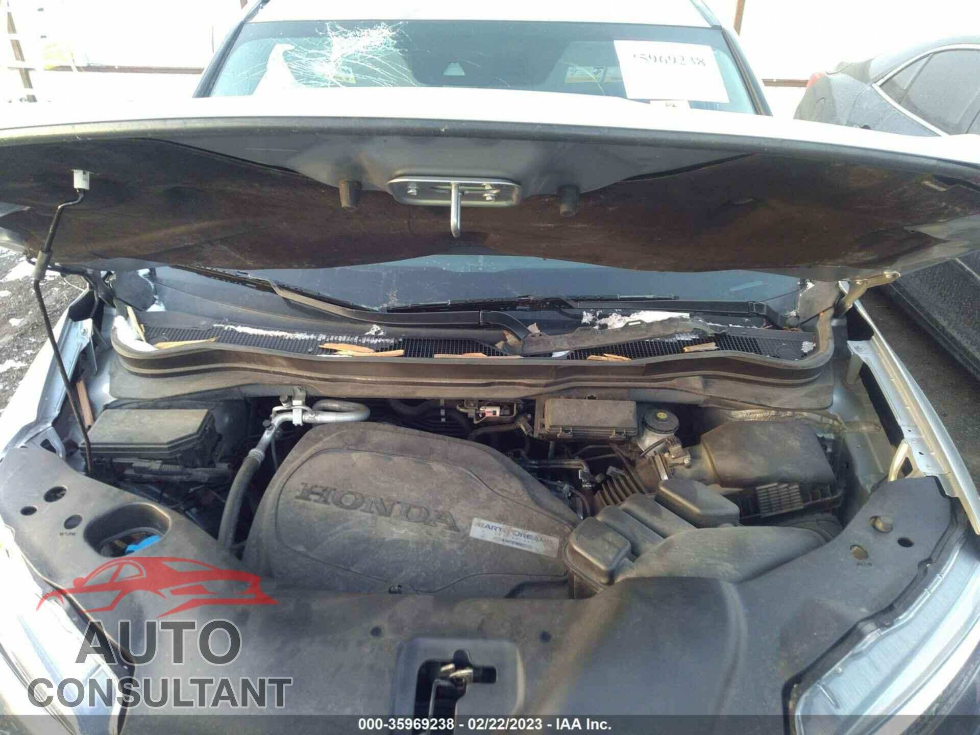 HONDA PILOT 2017 - 5FNYF6H98HB087604