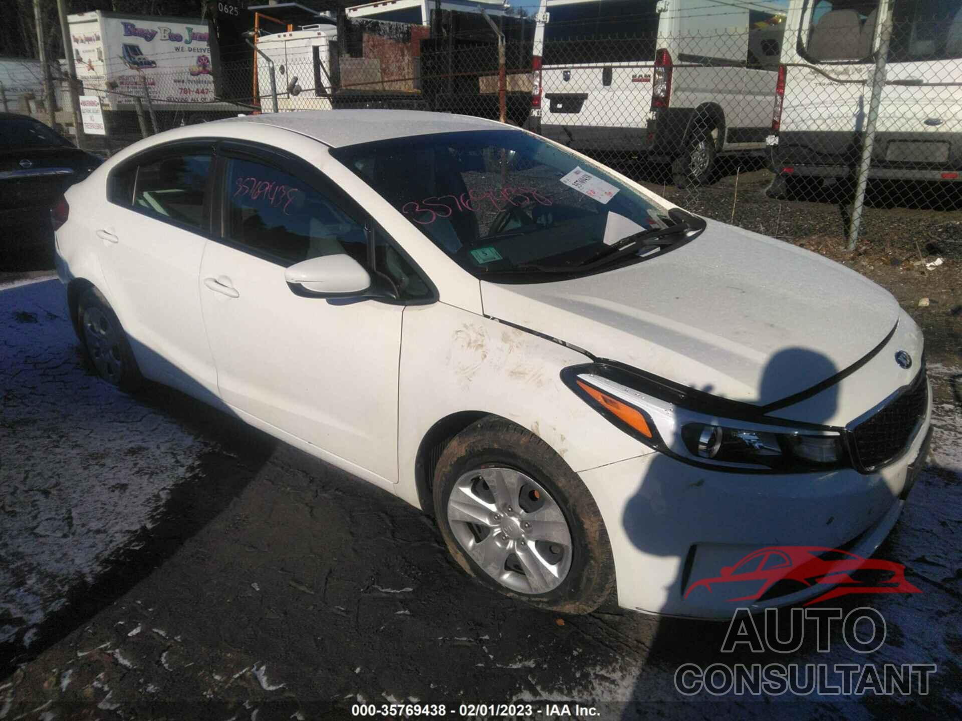 KIA FORTE 2018 - 3KPFK4A72JE228131