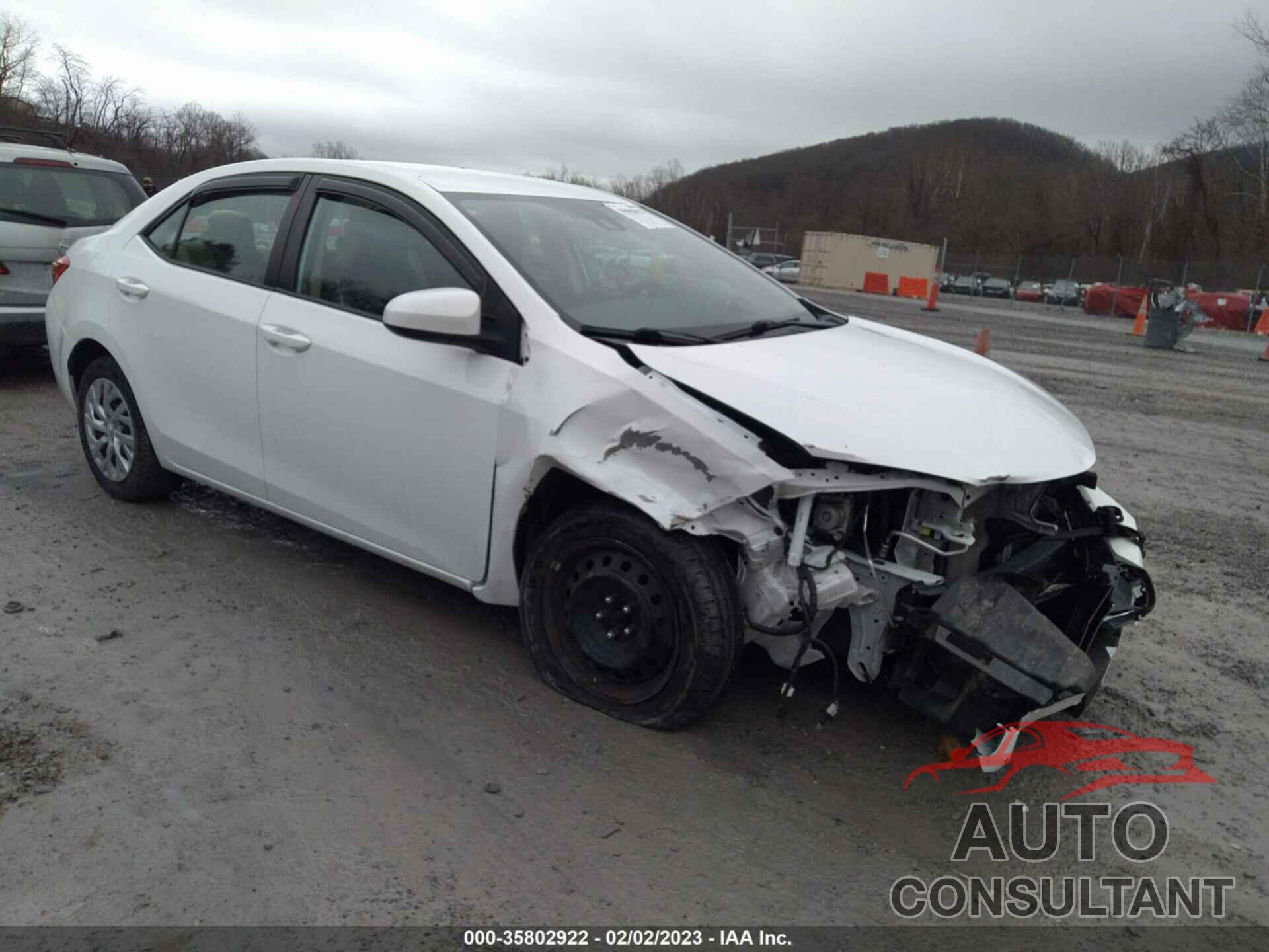 TOYOTA COROLLA 2018 - 5YFBURHE9JP746214
