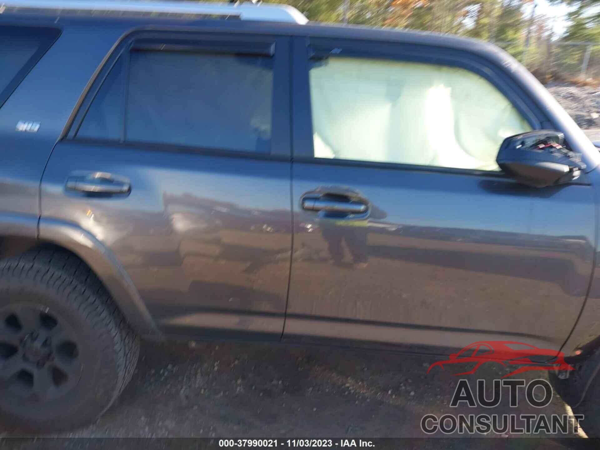 TOYOTA 4RUNNER 2018 - JTEBU5JR9J5548196