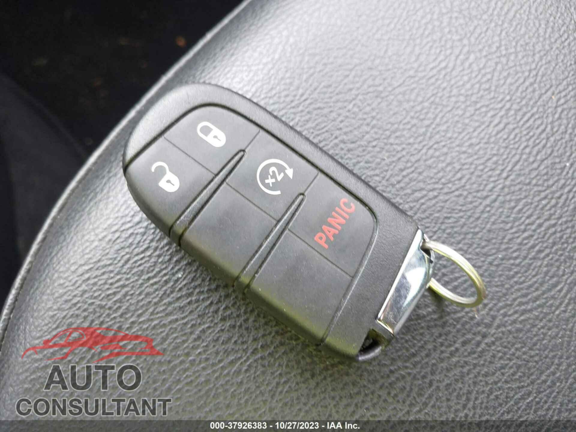 JEEP COMPASS 2019 - 3C4NJDBB5KT818645