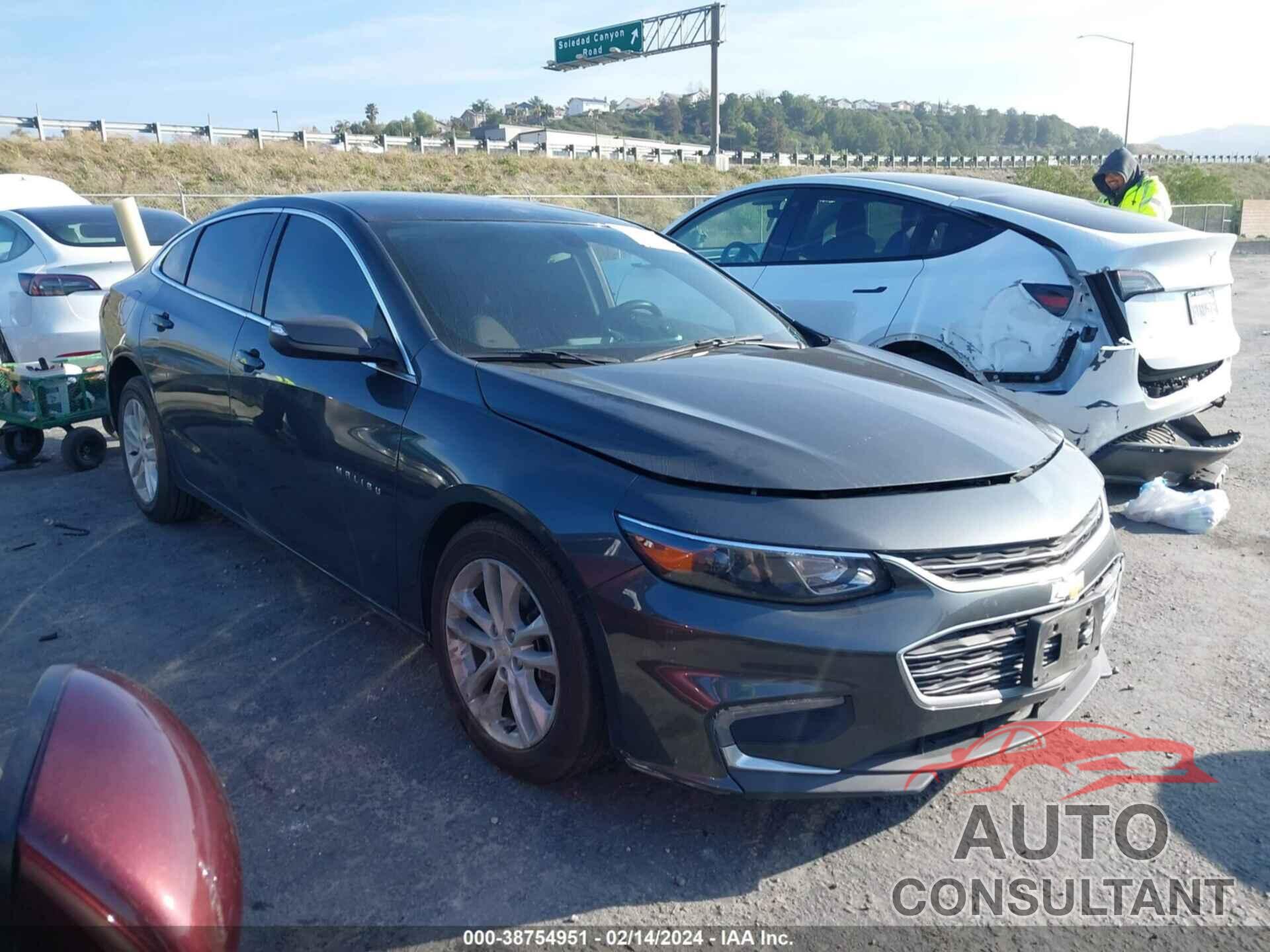 CHEVROLET MALIBU 2018 - 1G1ZD5ST3JF242563