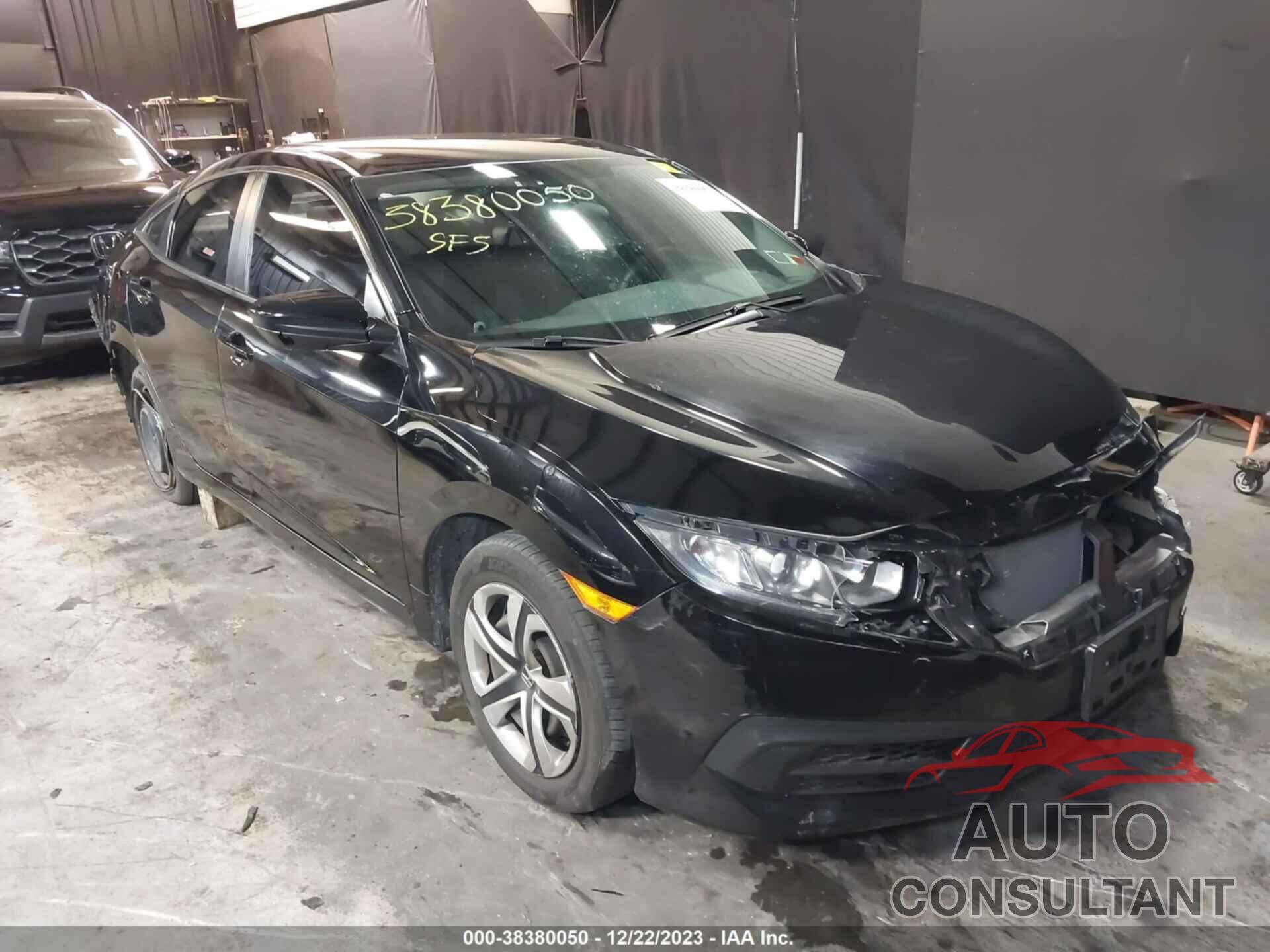 HONDA CIVIC 2018 - 2HGFC2F57JH558202