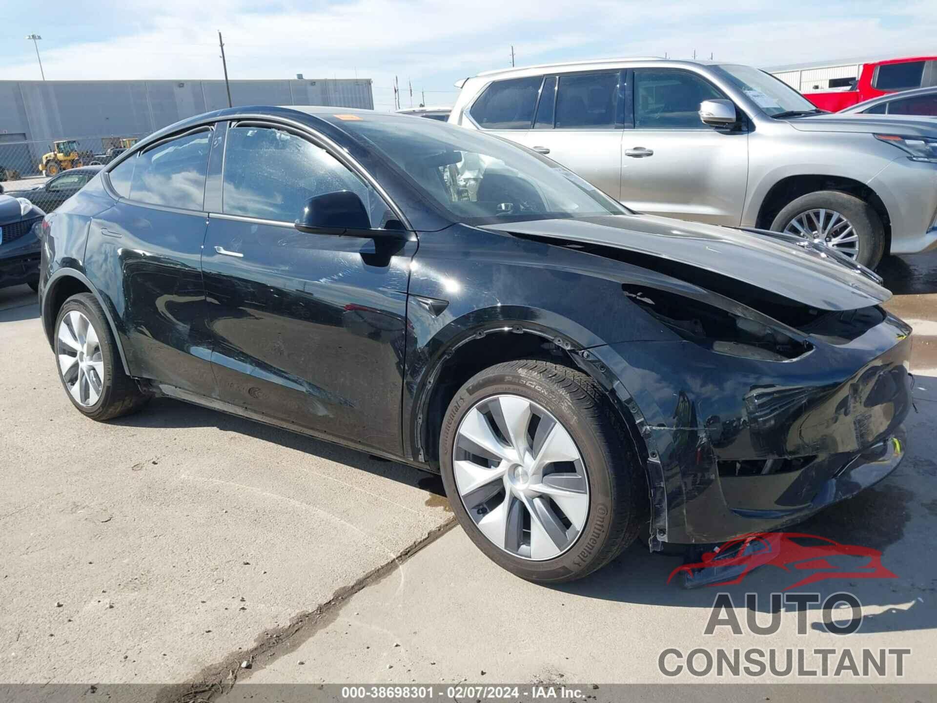 TESLA MODEL Y 2023 - 7SAYGDEE0PA106972