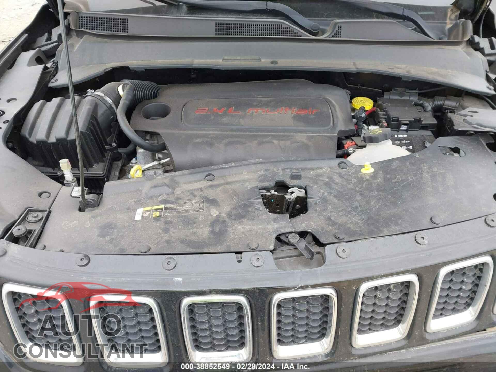 JEEP COMPASS 2018 - 3C4NJDBB1JT201824