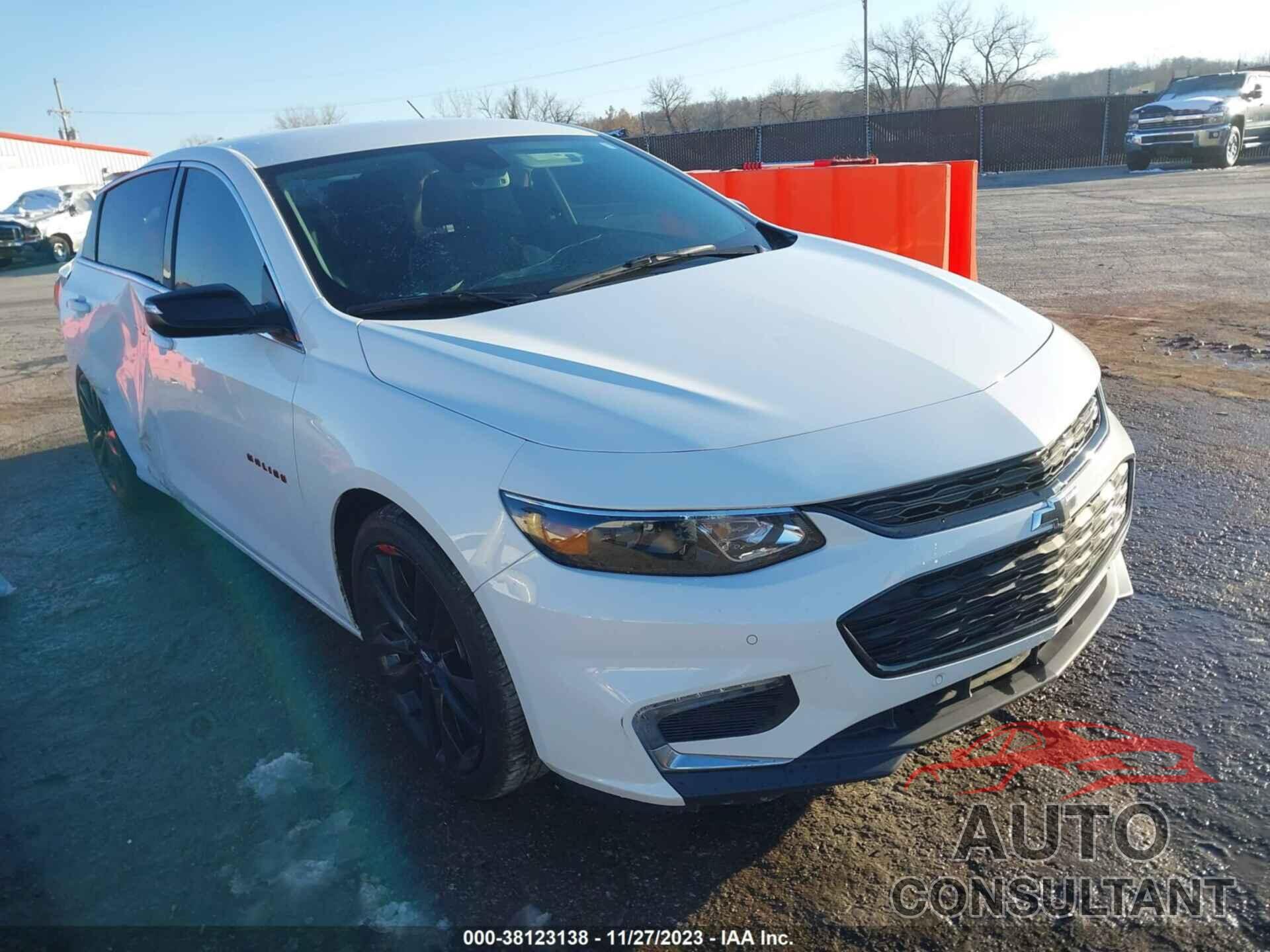 CHEVROLET MALIBU 2018 - 1G1ZD5ST4JF211158