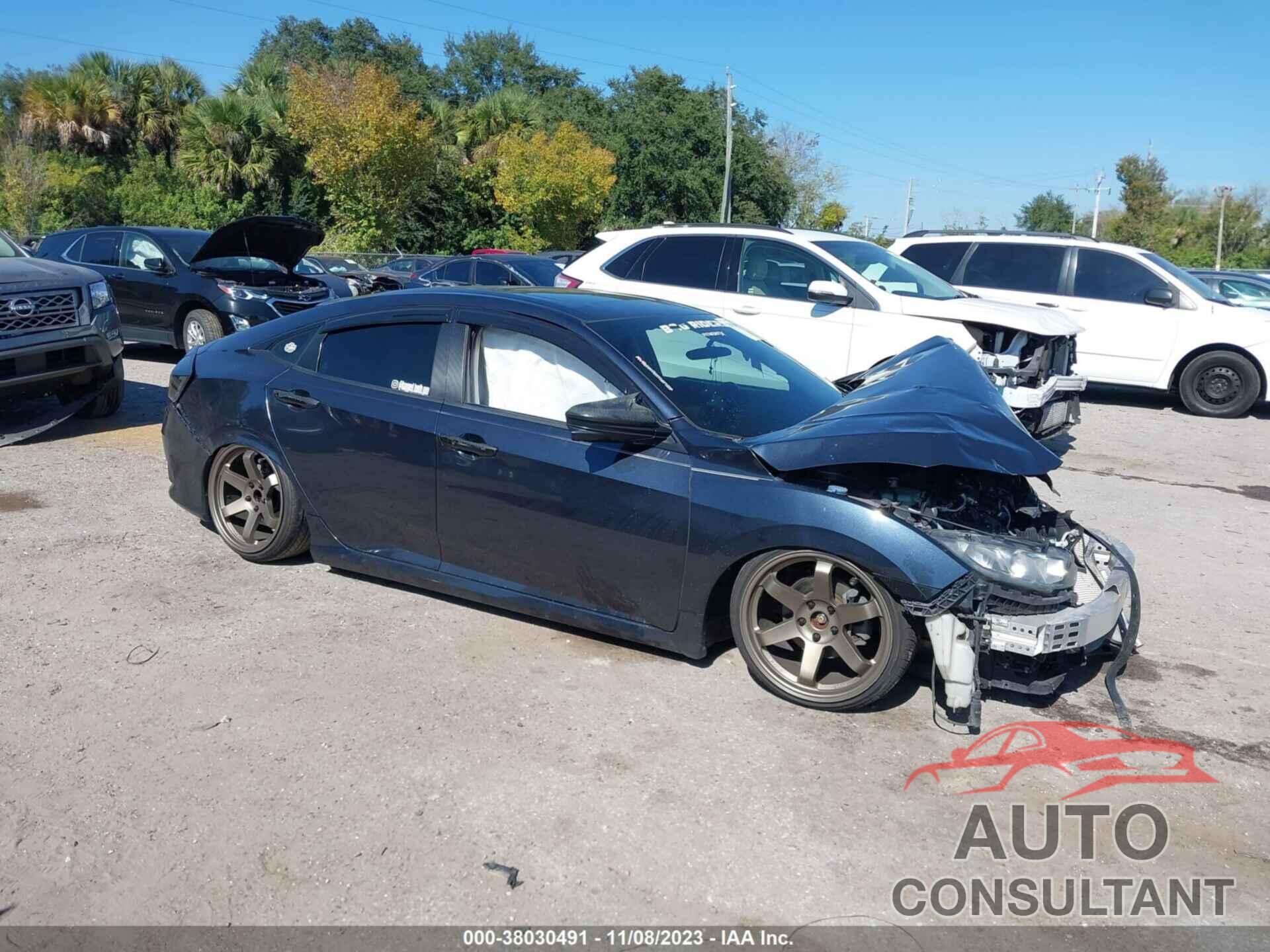 HONDA CIVIC 2018 - 2HGFC2F77JH589340