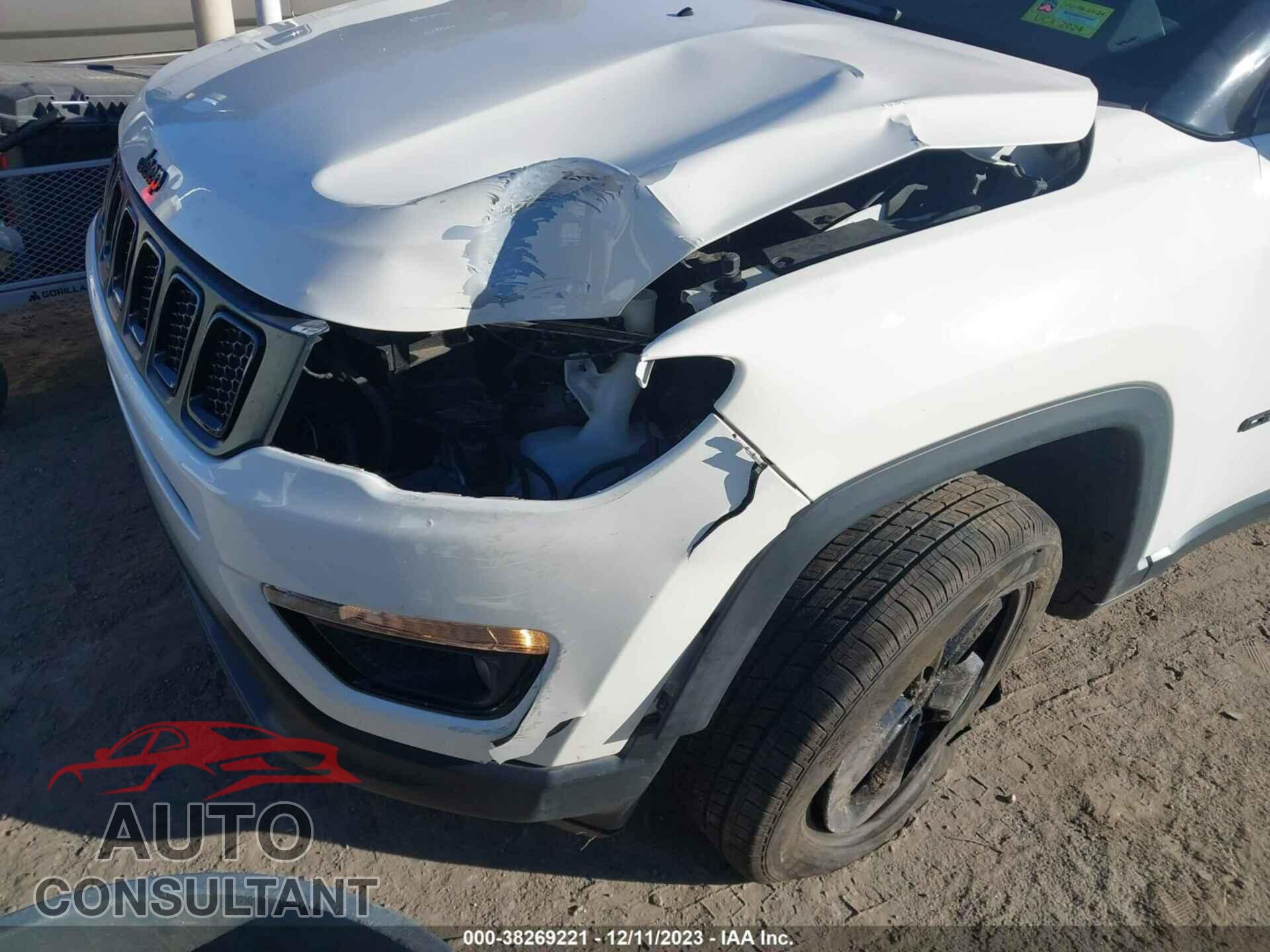 JEEP COMPASS 2019 - 3C4NJDBB3KT689644