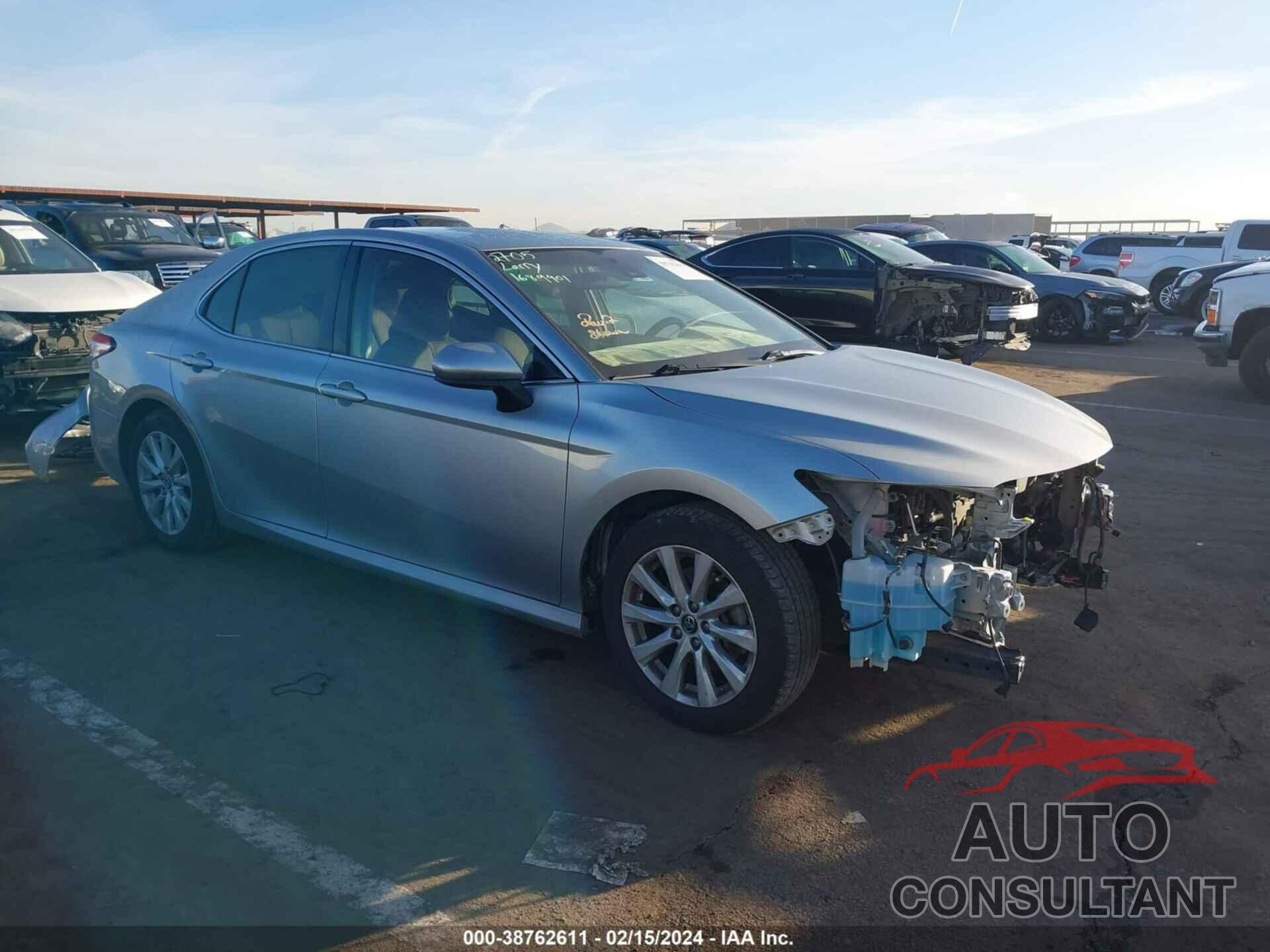 TOYOTA CAMRY 2018 - JTNB11HK2J3013605