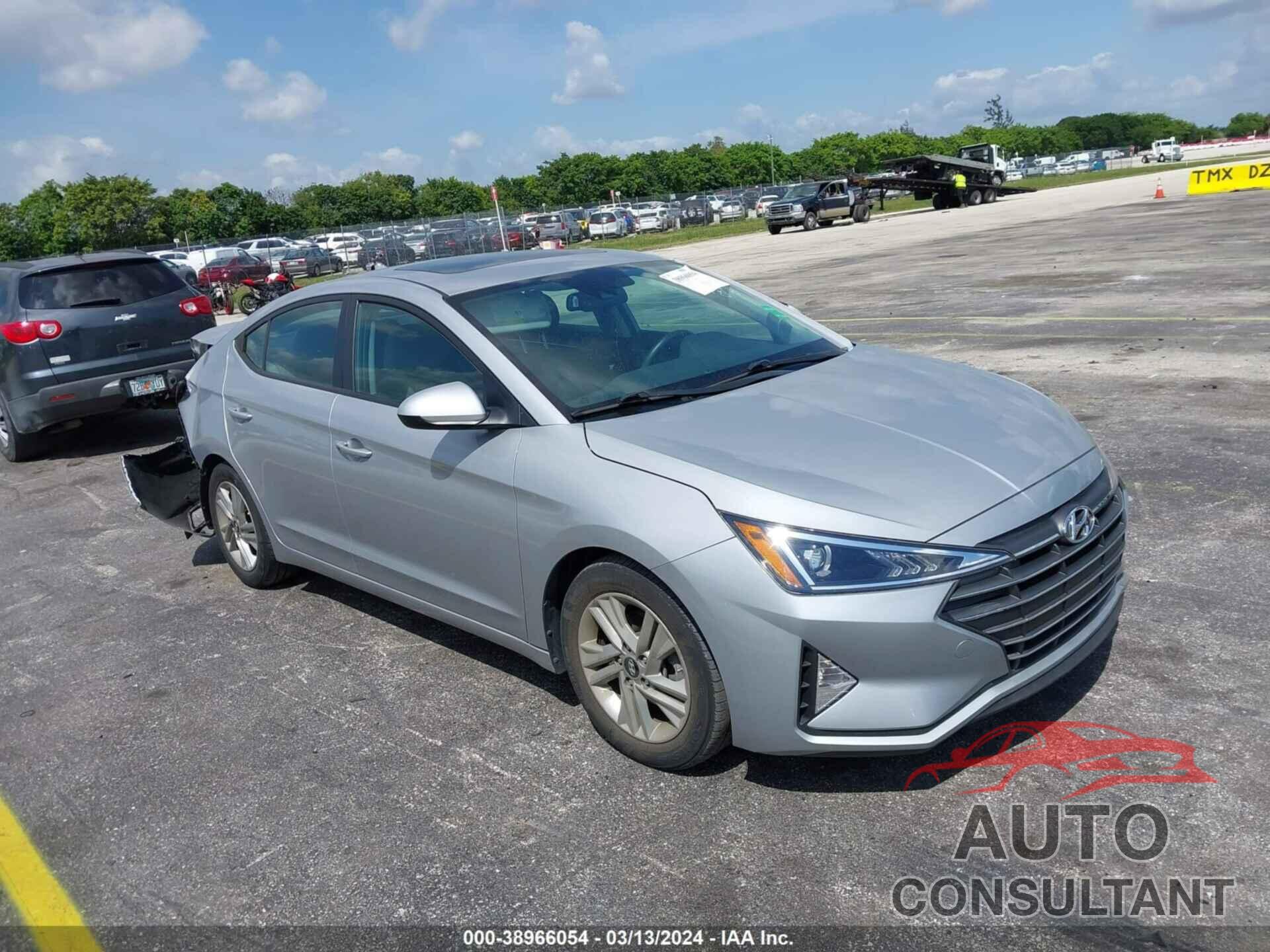HYUNDAI ELANTRA 2020 - KMHD84LF7LU058410