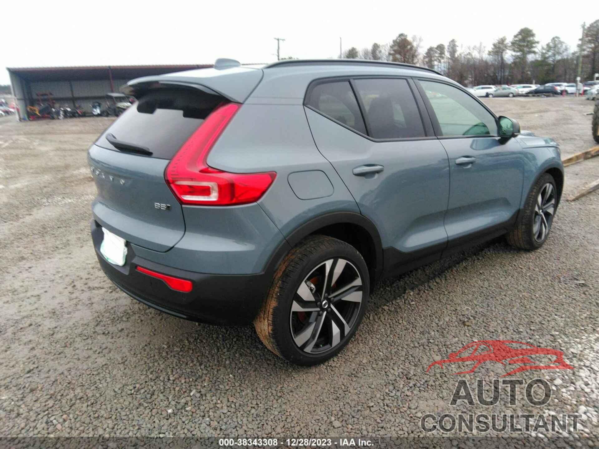 VOLVO XC40 2023 - YV4L12UW6P2091498