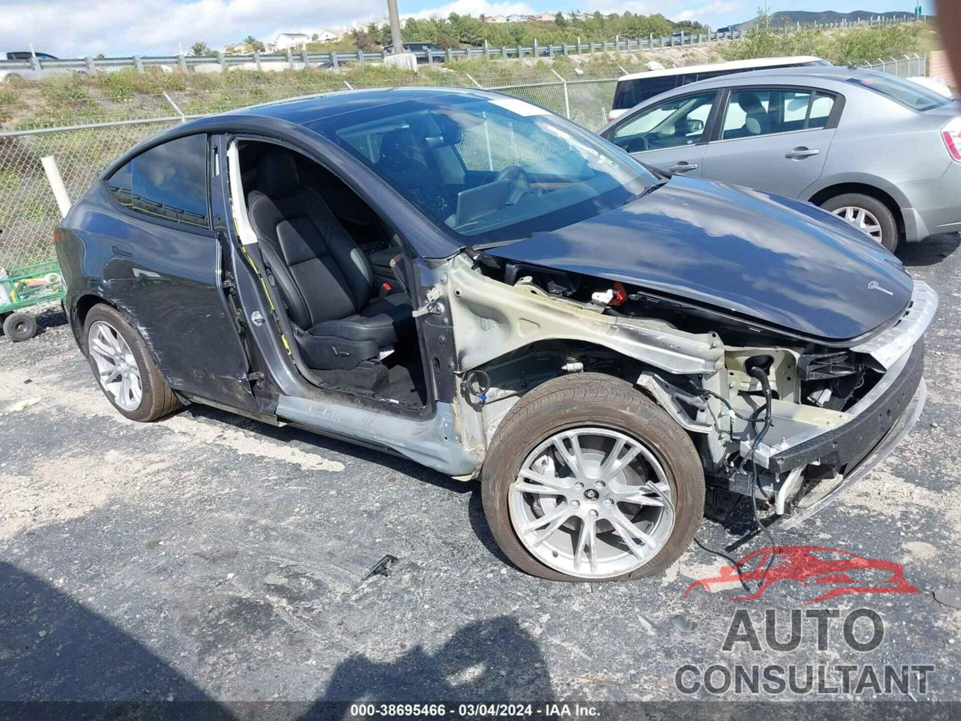 TESLA MODEL Y 2023 - 7SAYGDEE5PF913765