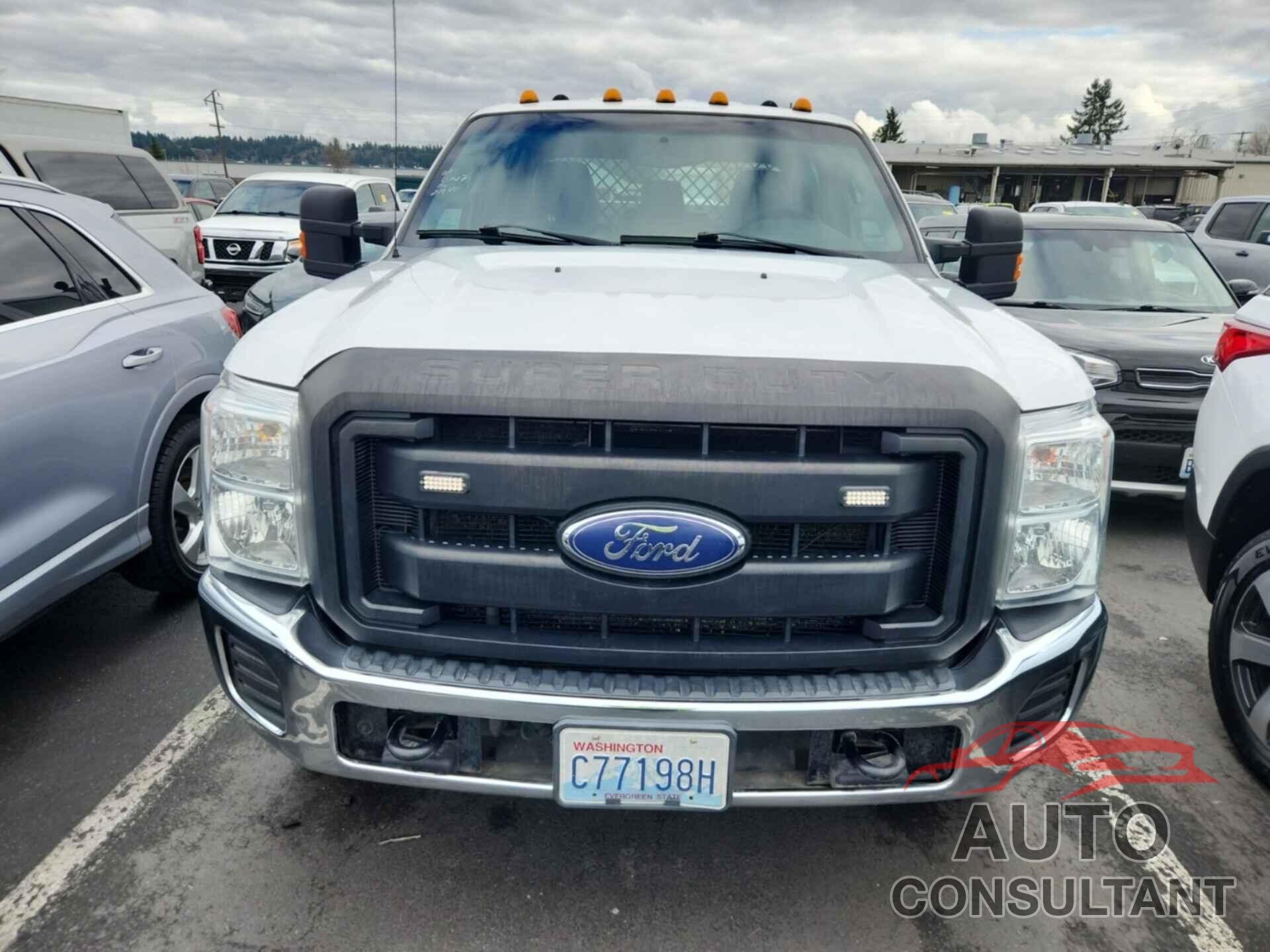 FORD F-350 CHASSIS 2016 - 1FD8W3HT3GEC90888