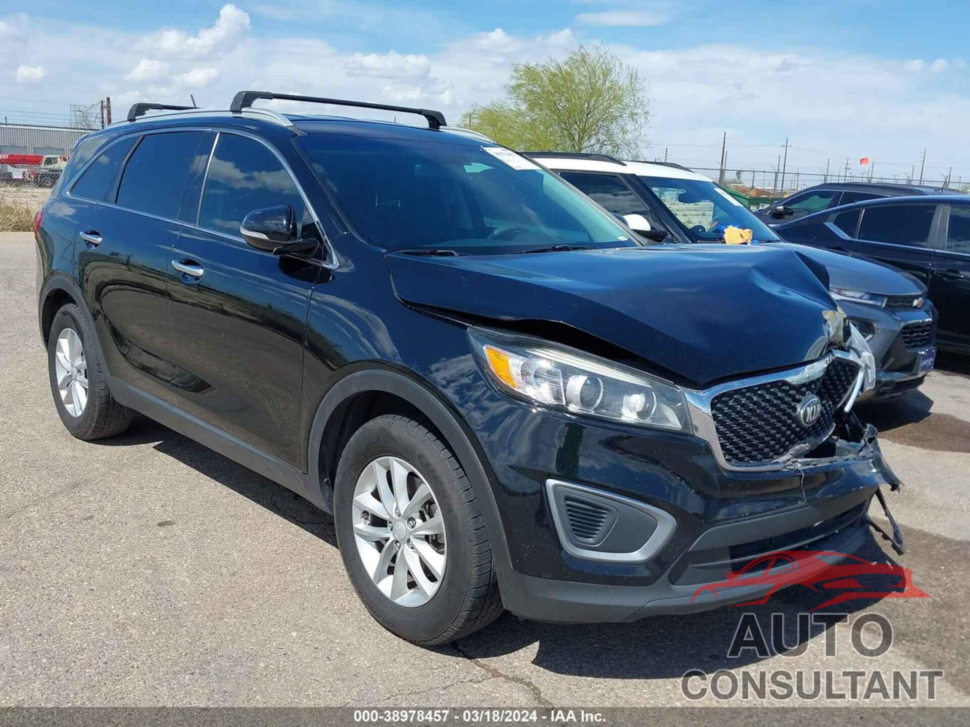 KIA SORENTO 2017 - 5XYPG4A32HG201575