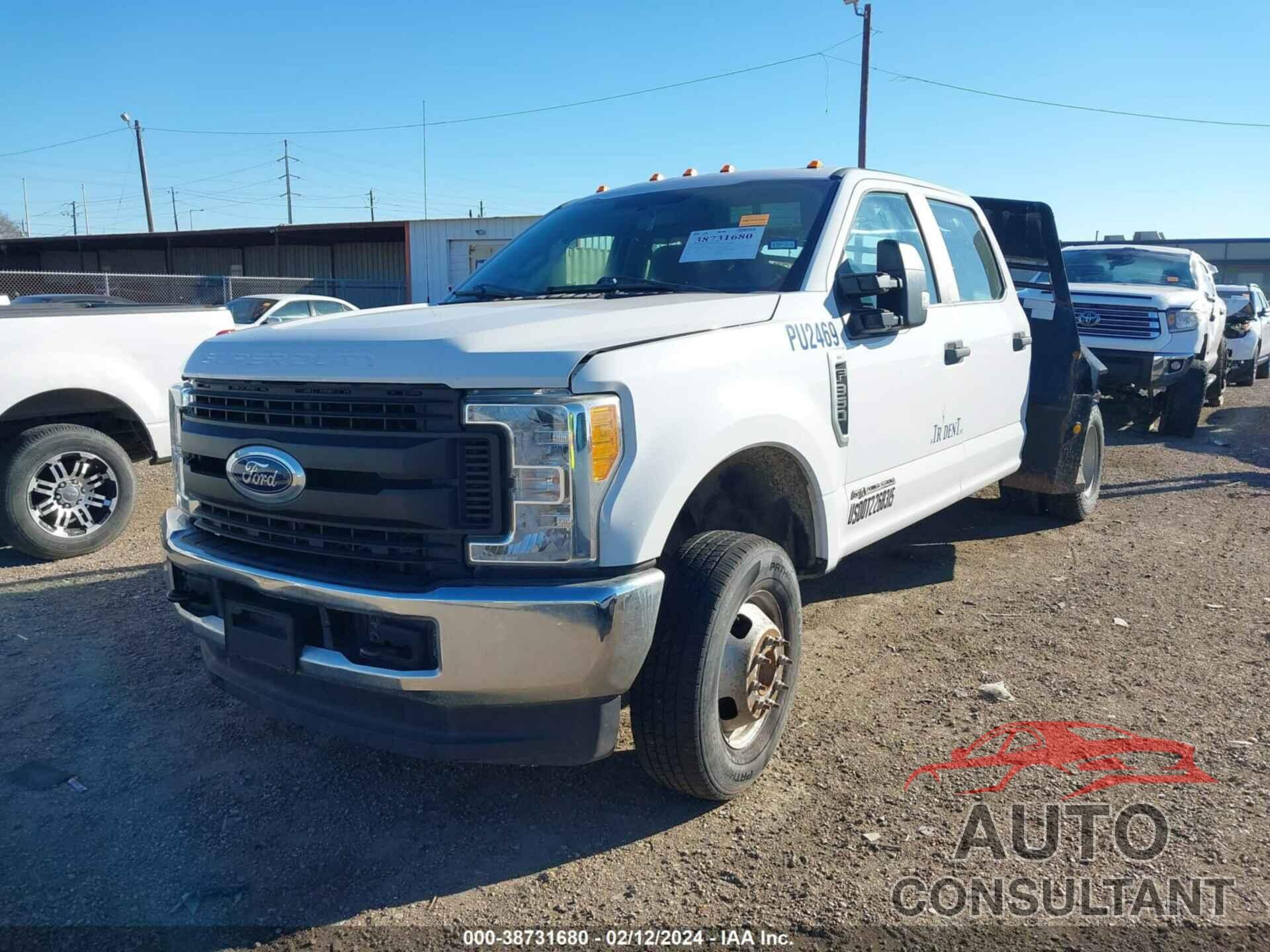 FORD F-350 CHASSIS 2017 - 1FD8W3HT8HEF12469