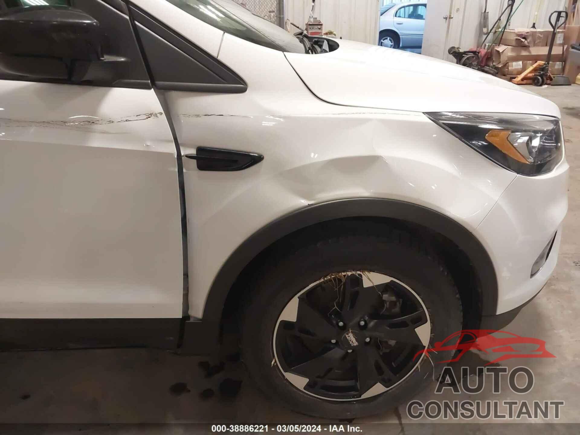 FORD ESCAPE 2019 - 1FMCU9GD9KUB09868