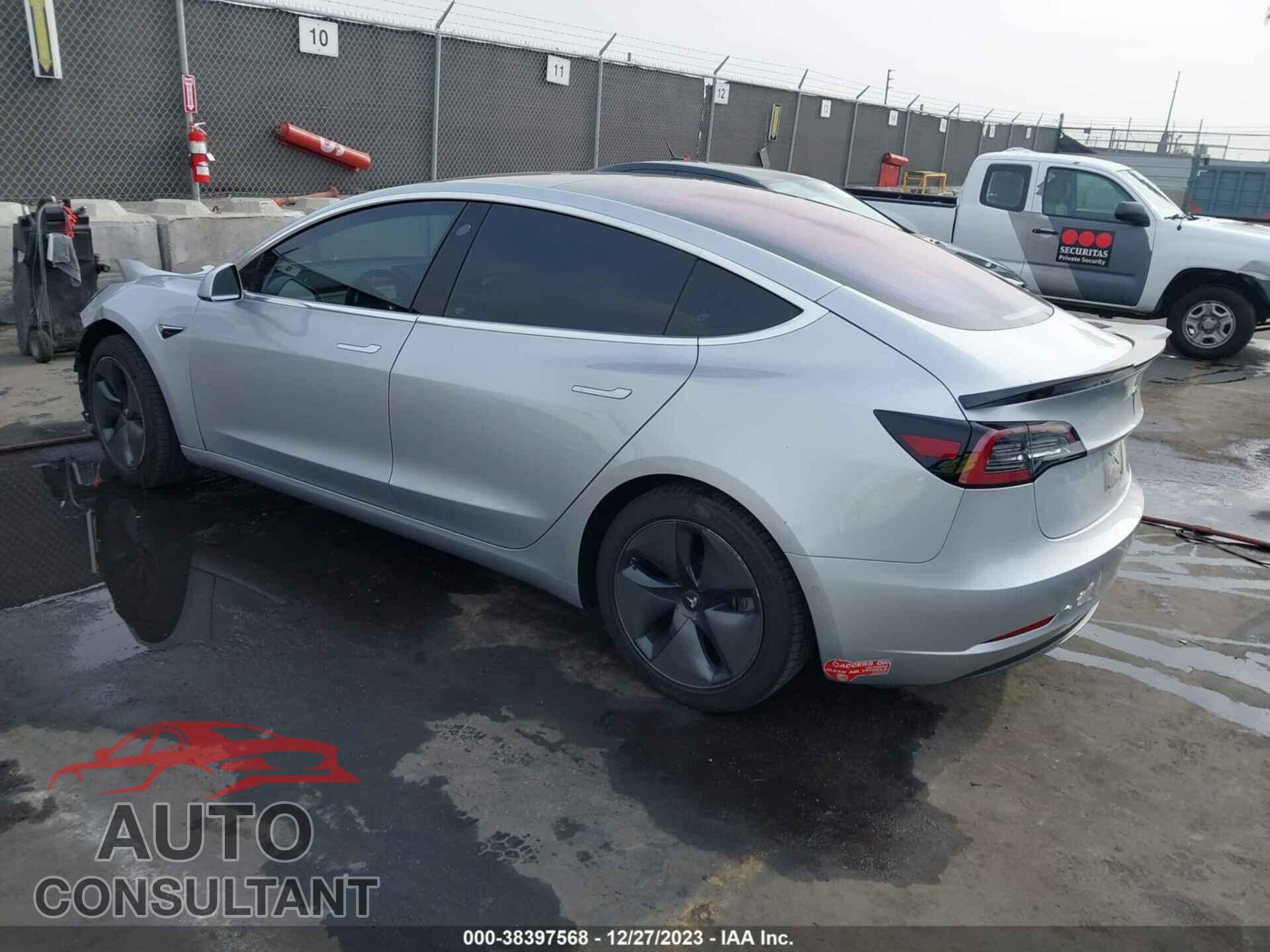TESLA MODEL 3 2018 - 5YJ3E1EA8JF005200