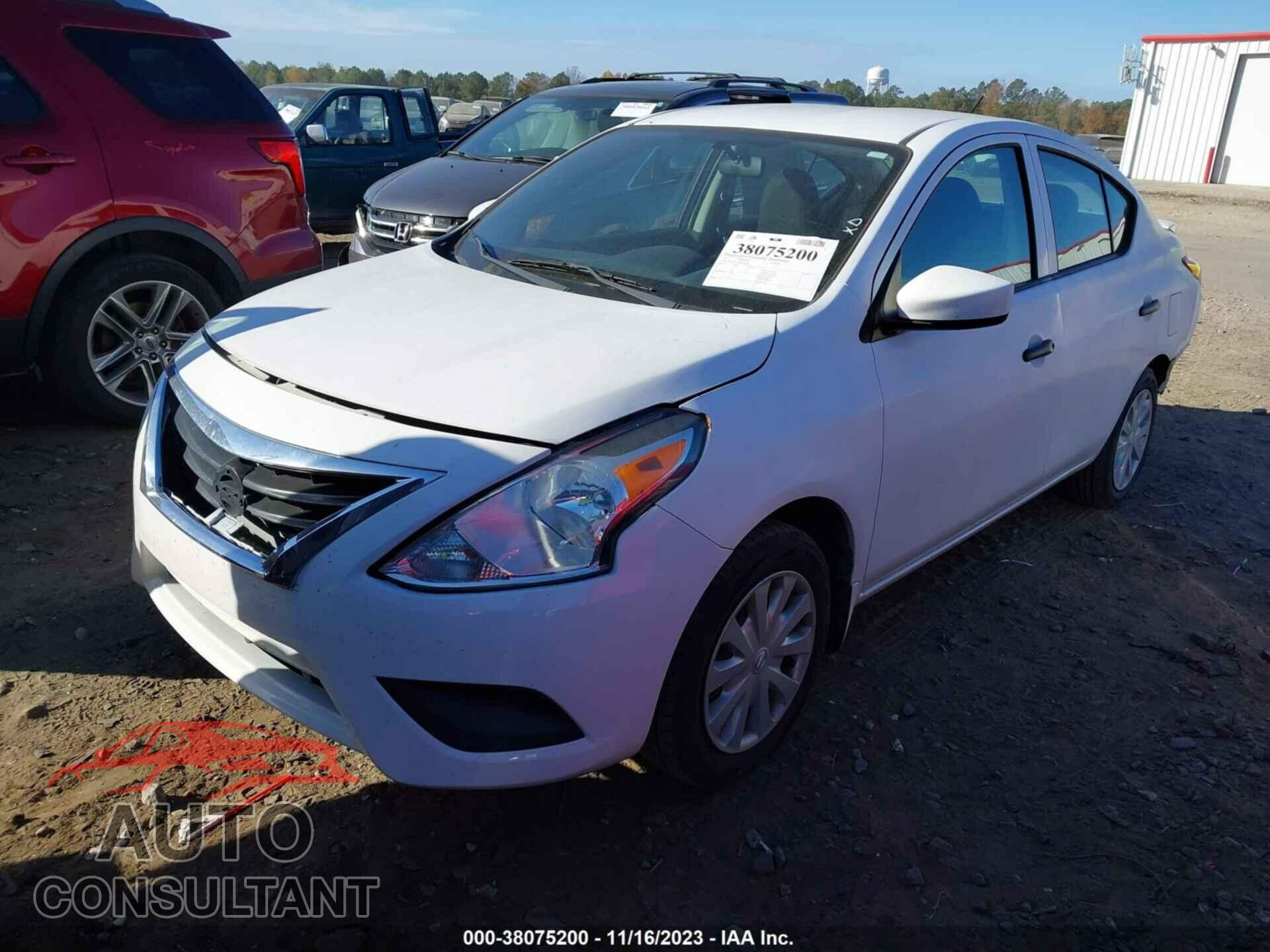 NISSAN VERSA 2017 - 3N1CN7AP3HL869972